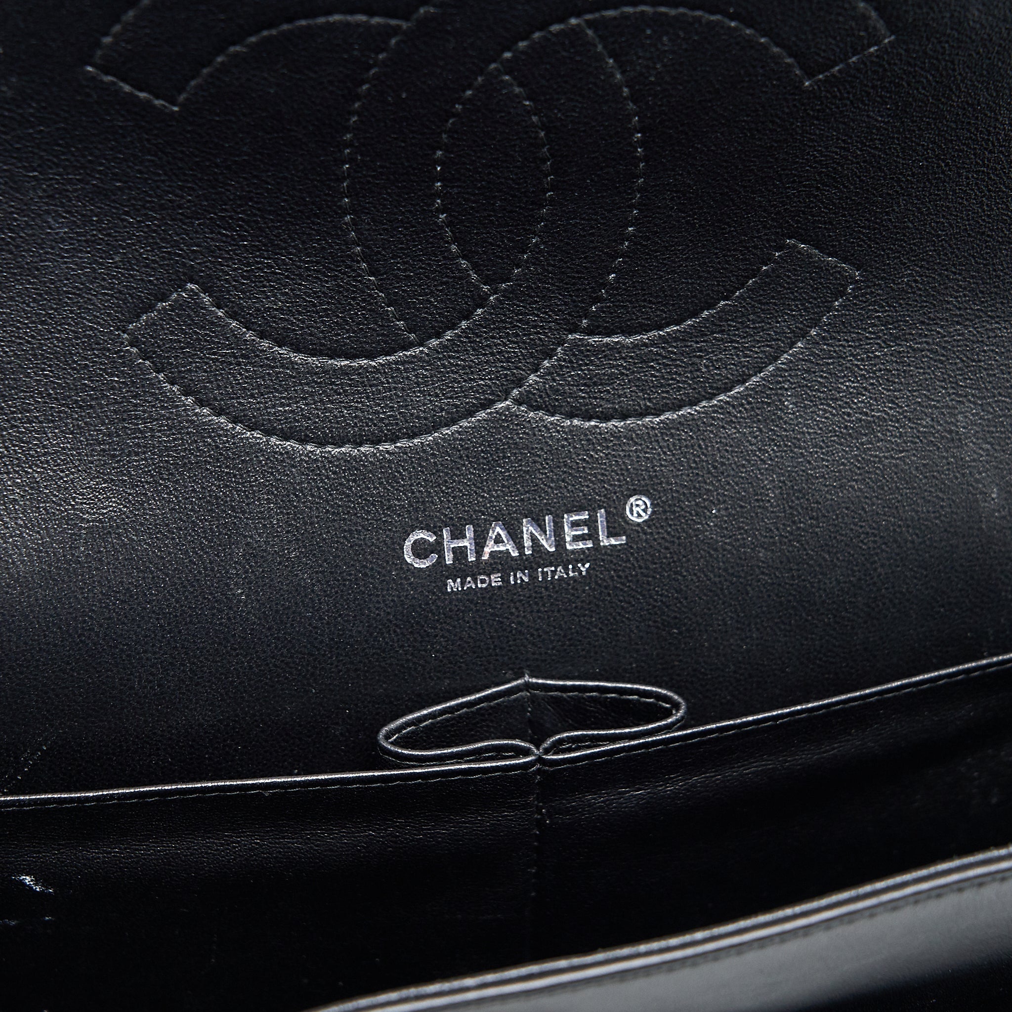 chanel-classic-flap-bag-jumbo-patent-black-shw