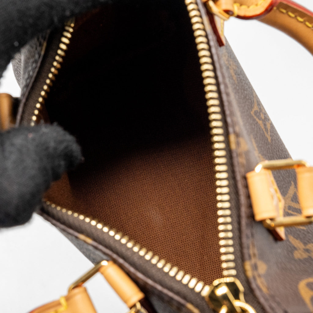 louis-vuitton-nano-speedy-monogram-canvas-ghwnew-version-2