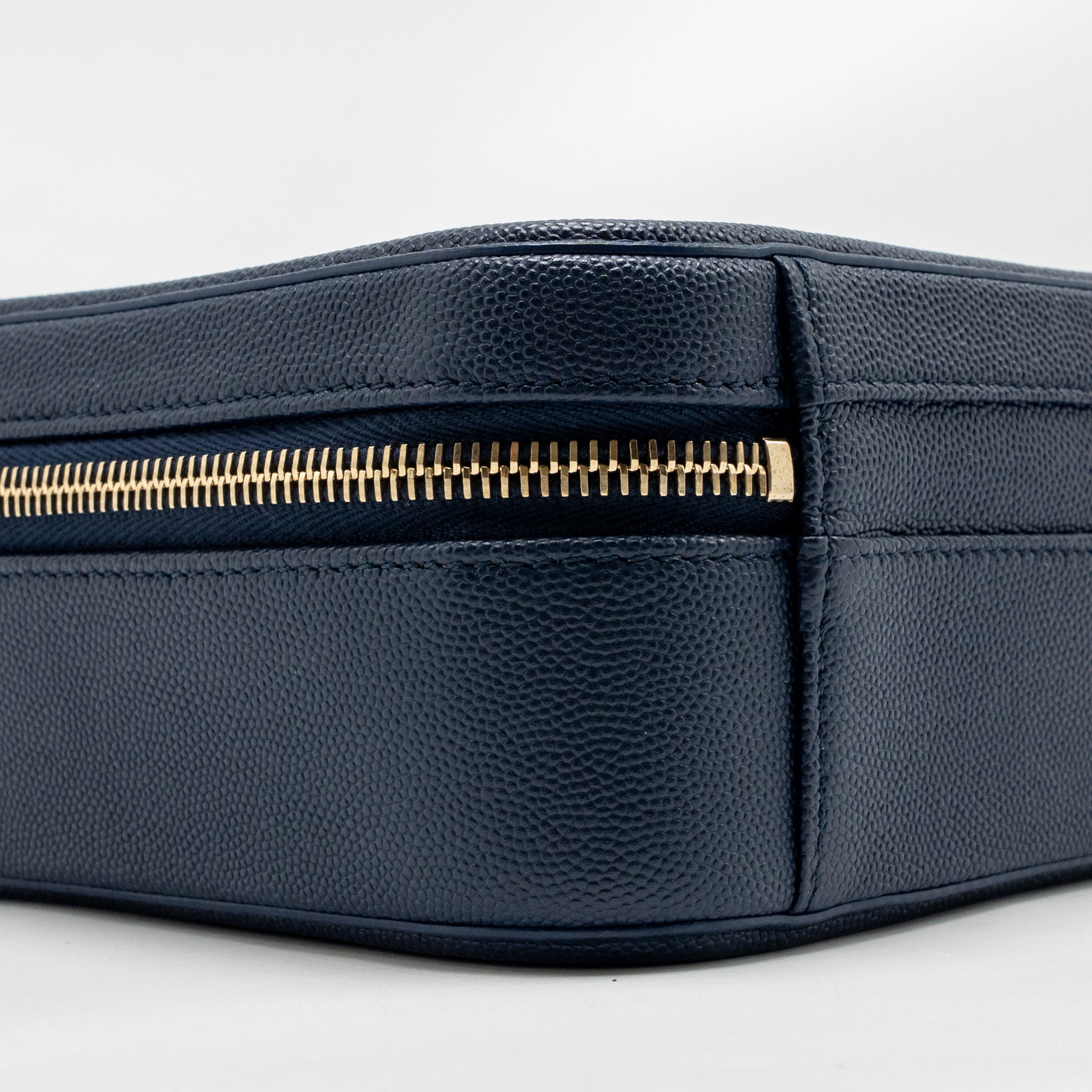 chanel-blue-case