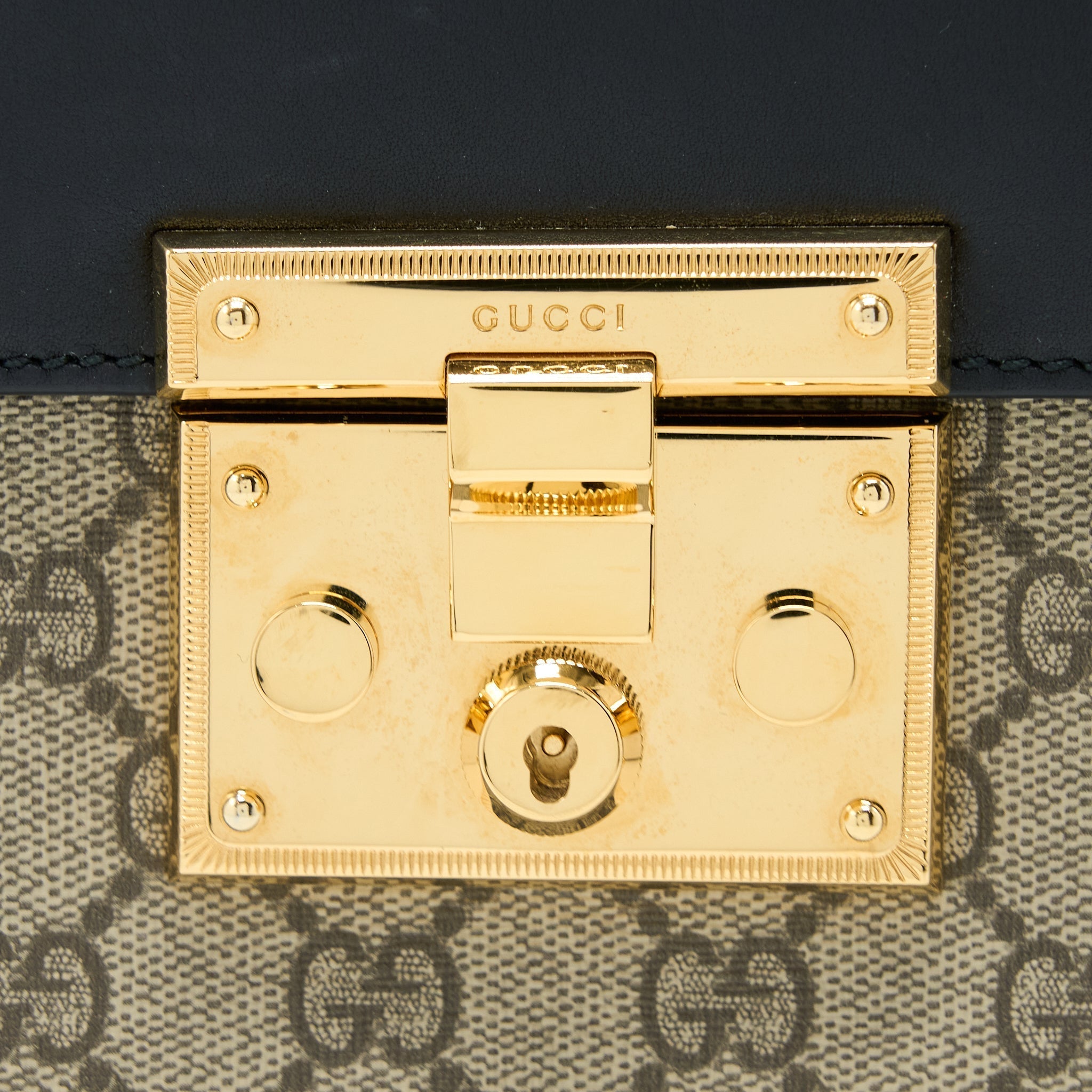 gucci-padlock-gg-supreme-top-handle-bag-ghw