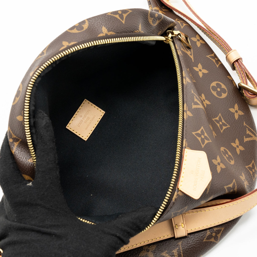 louis-vuitton-bumbag-monogram-canvas-ghw-1