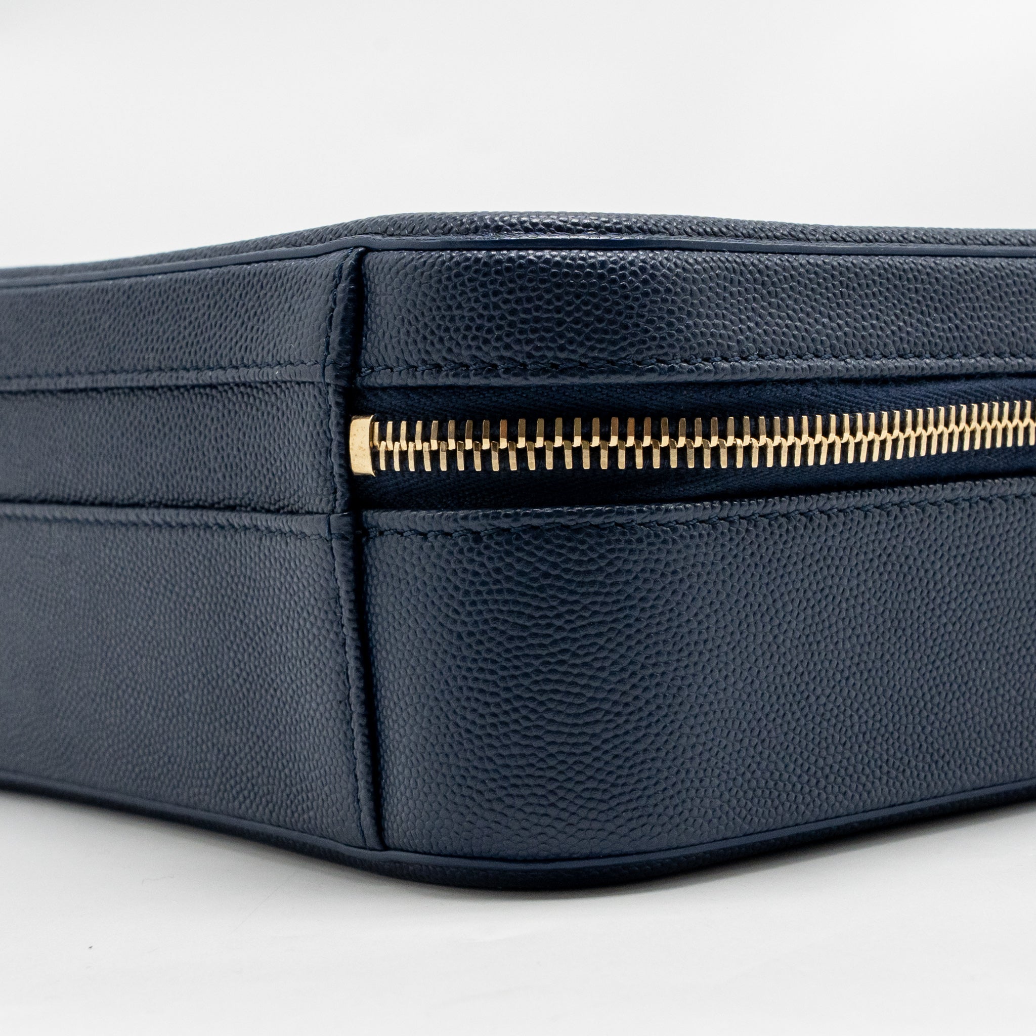 chanel-blue-case