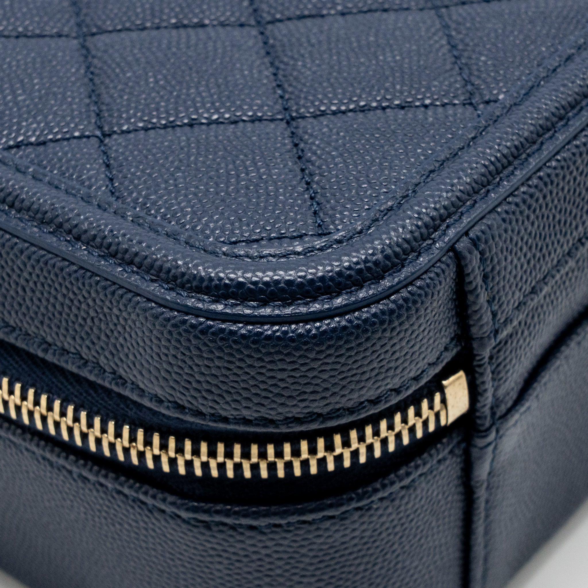 chanel-blue-case