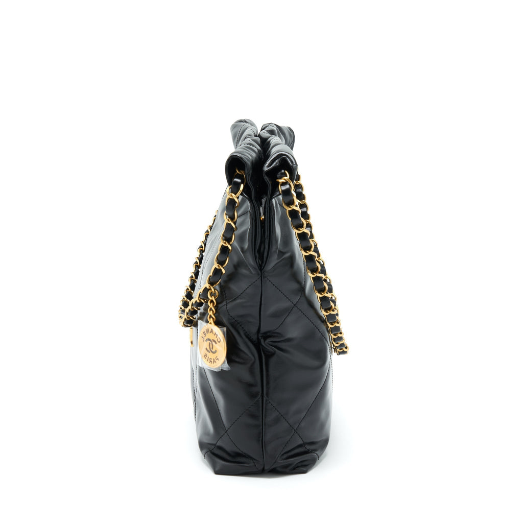 chanel-small-22-bag-black-with-ghw-microchip