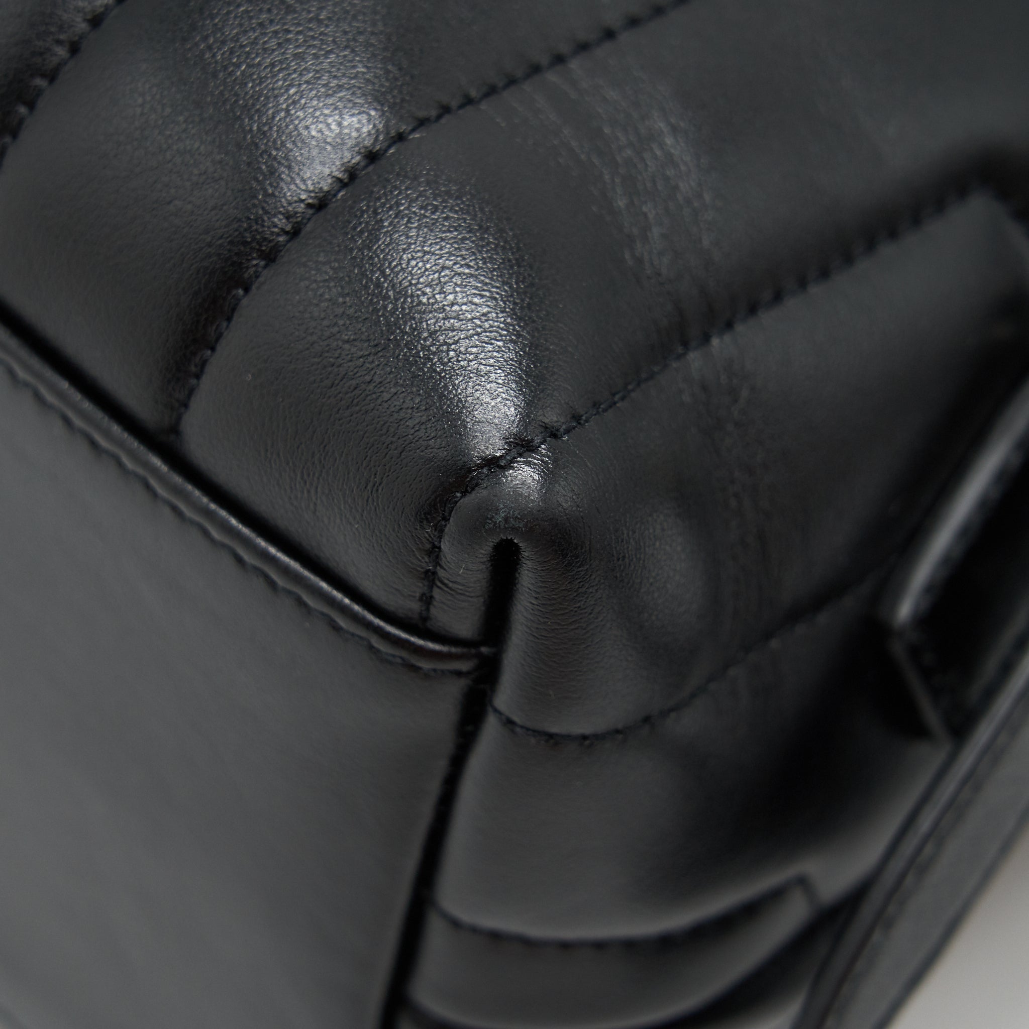 saint-laurent-medium-loulou-backpack-black-y-matelass