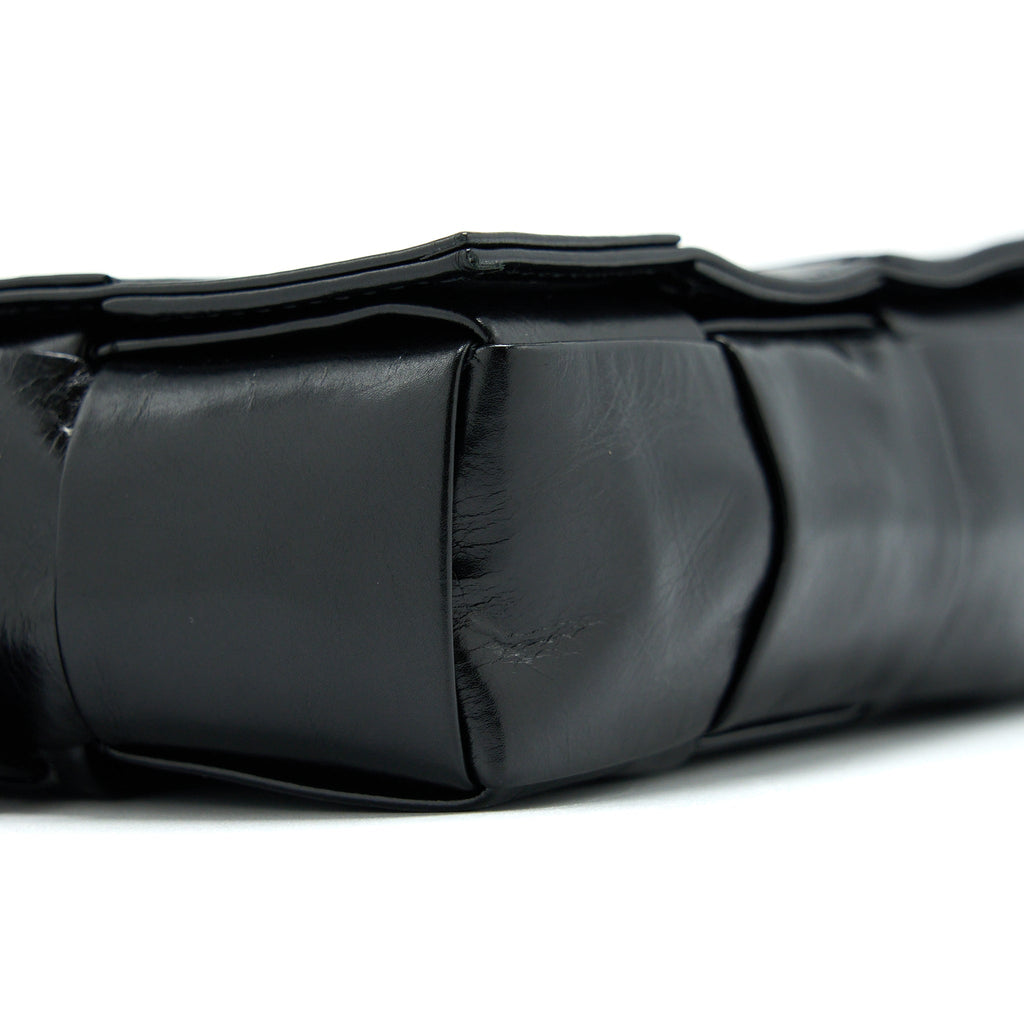 bottega-veneta-cassette-belt-bag-calfskin-black