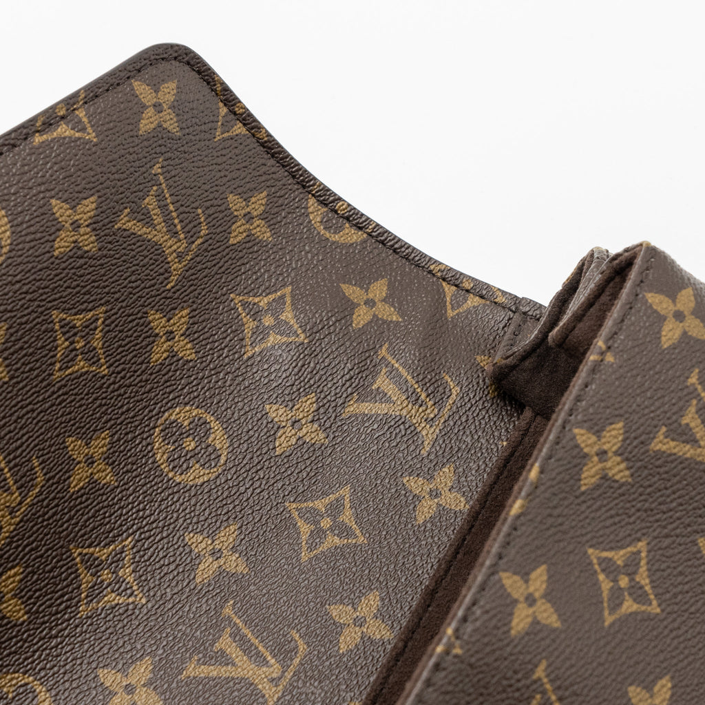louis-vuitton-pochette-metis-monogram-canvas-with-ghw