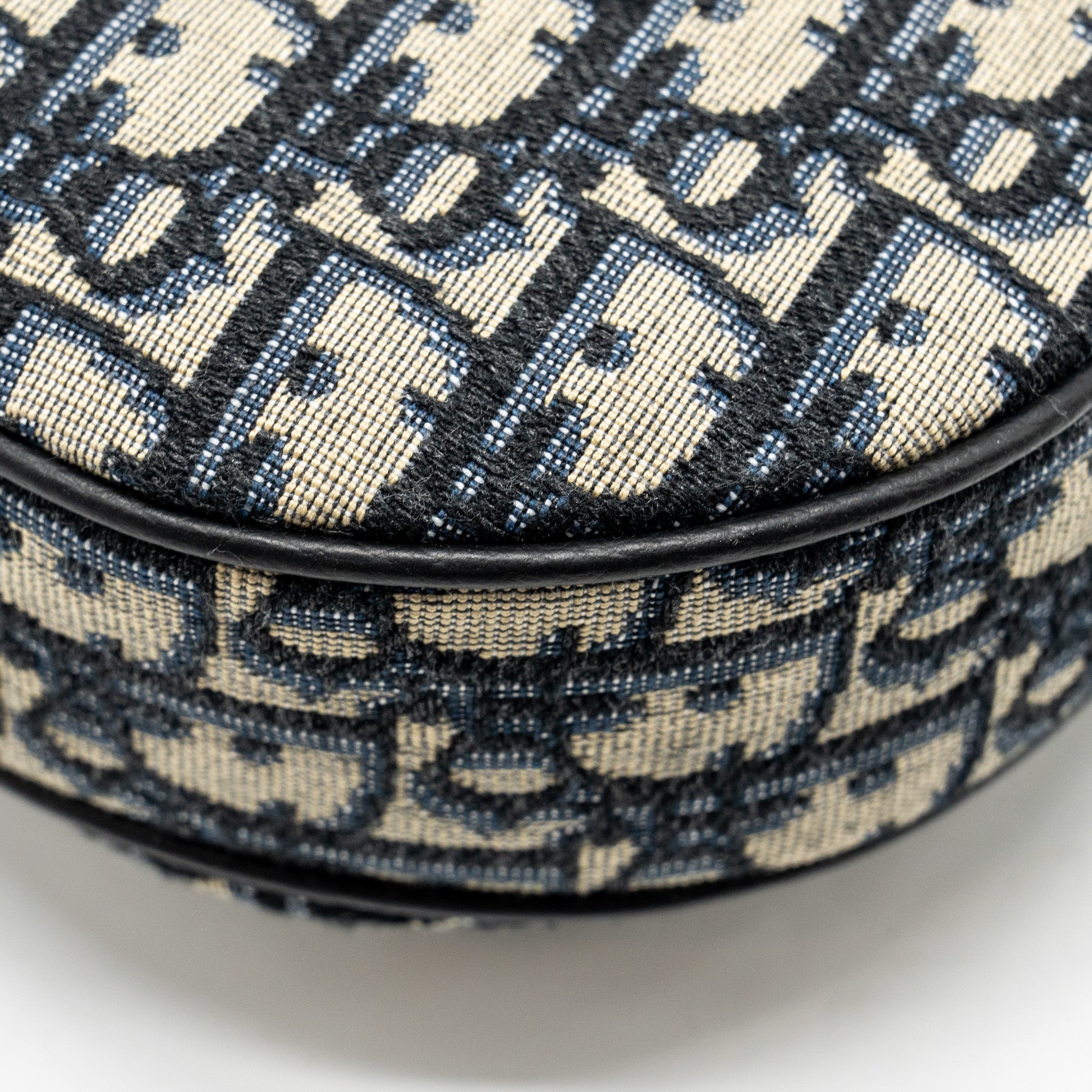 dior-homme-saddle-bag-oblique-jacquard-beige-black-ghw