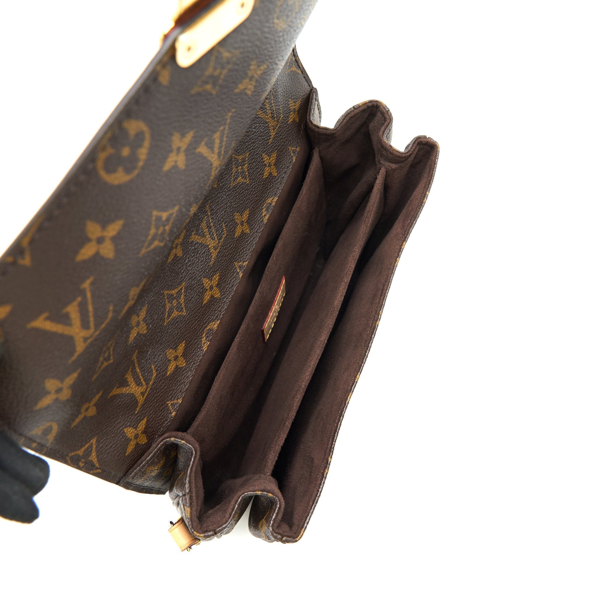 louis-vuitton-pochette-metis-monogram-canvas-1