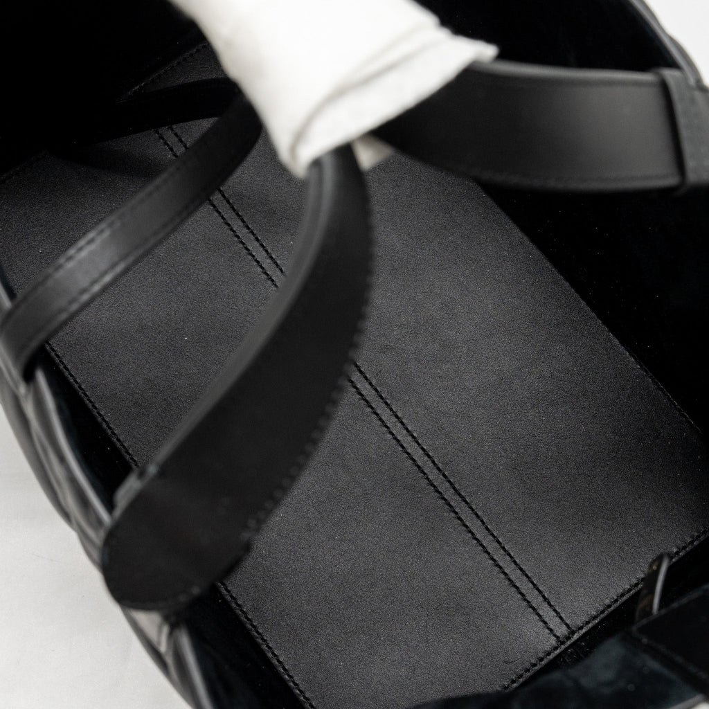 dior-medium-dior-toujours-bag-macrocannage-calfskin-black-lghw
