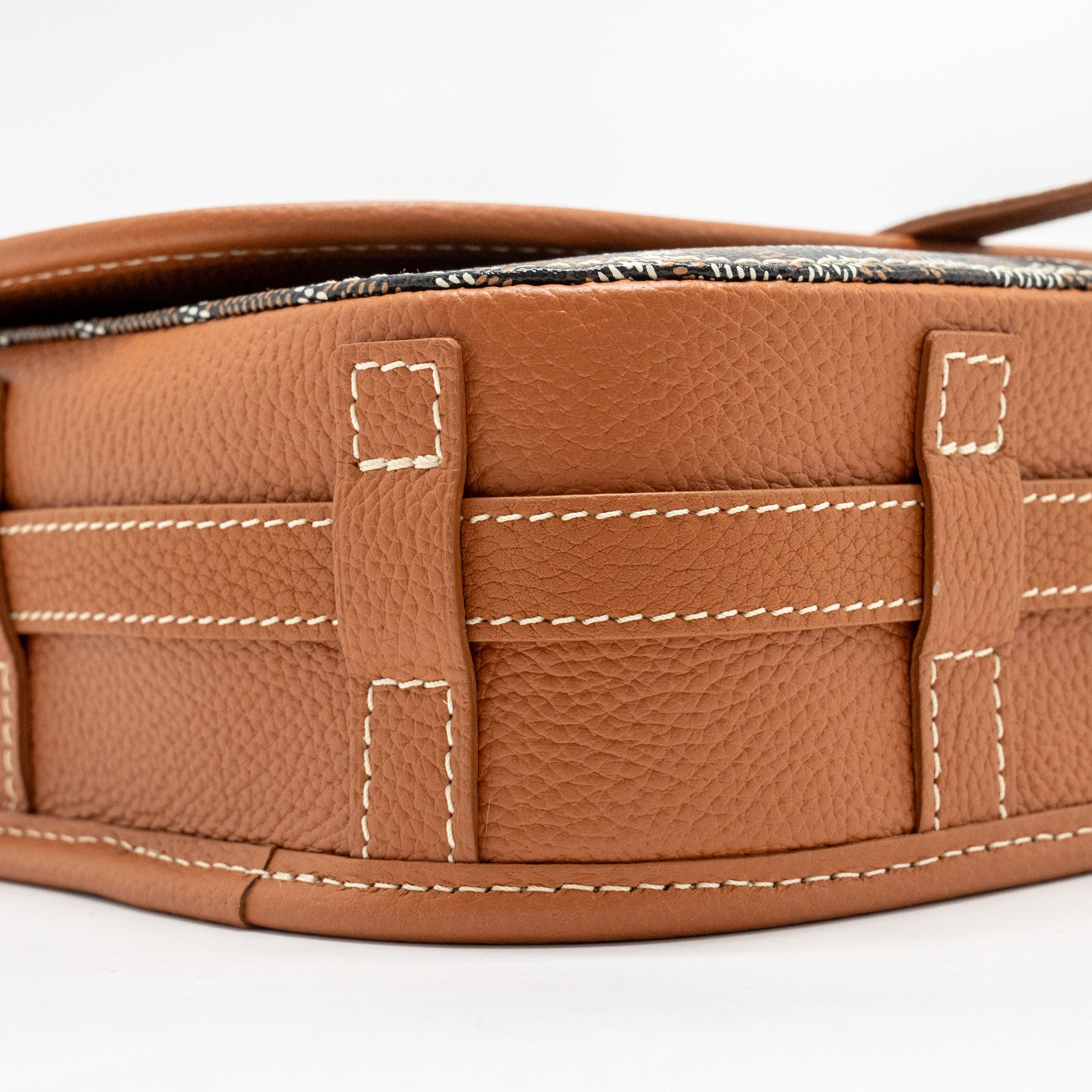 goyard-belvedere-pm-messenger-bag-goyardline-canvas-calfskin-black-tan-shw-copy
