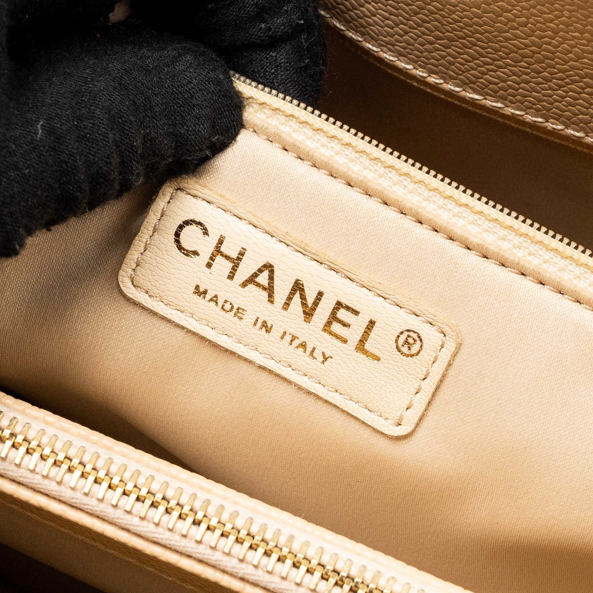 chanel-grand-shopping-tote-caviar-beige-ghw-copy