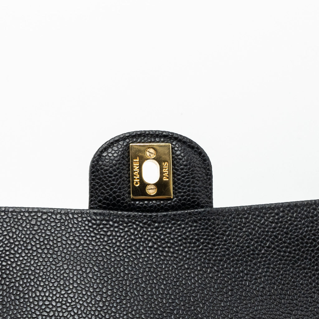 chanel-medium-classic-double-flap-bag-caviar-black-ghwmicrochip