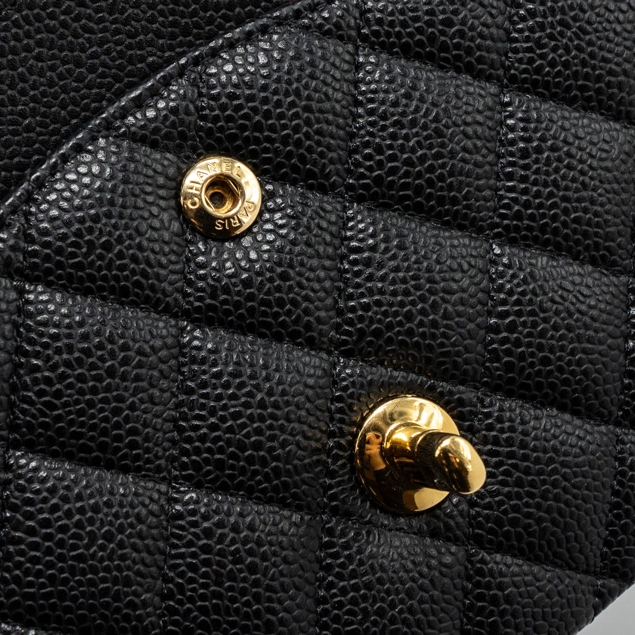 chanel-medium-classic-double-flap-bag-caviar-black-ghwmicrochip