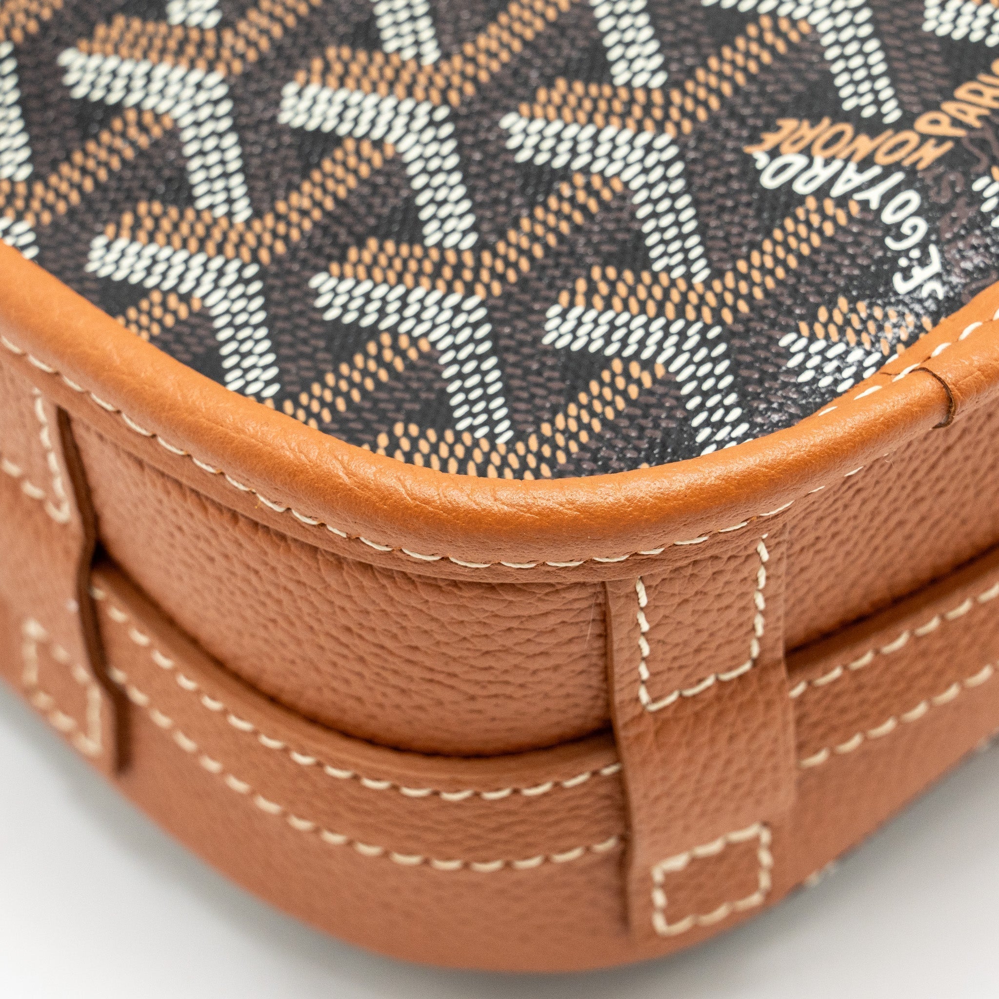 goyard-belvedere-pm-messenger-bag-goyardline-canvas-calfskin-black-tan-shw-copy