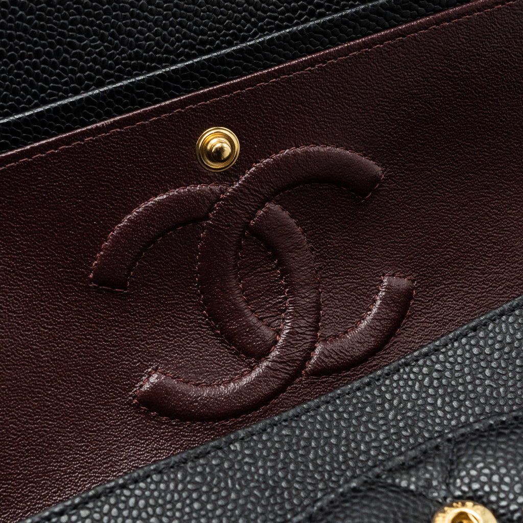 chanel-medium-classic-double-flap-bag-caviar-black-ghwmicrochip