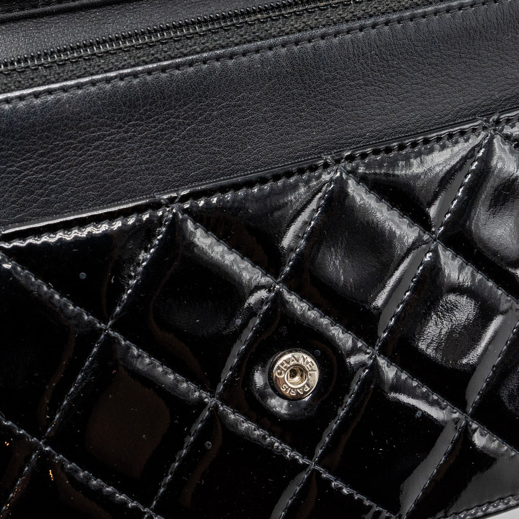 chanel-classic-wallet-on-chain-patent-black-shw-1