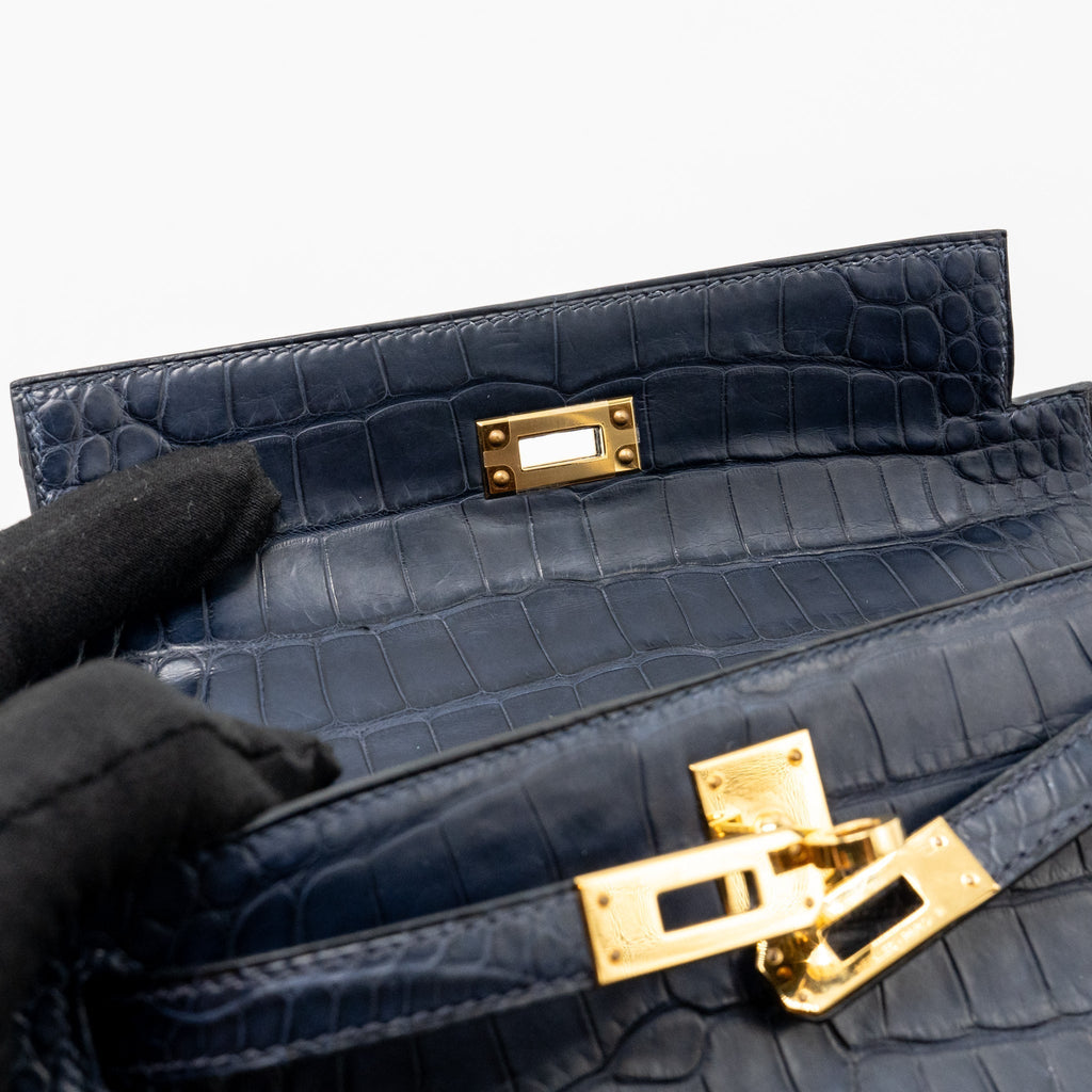 hermes-kelly-pochette-matt-alligator-mississippiensis-blue-indigo-ghw-stamp-b