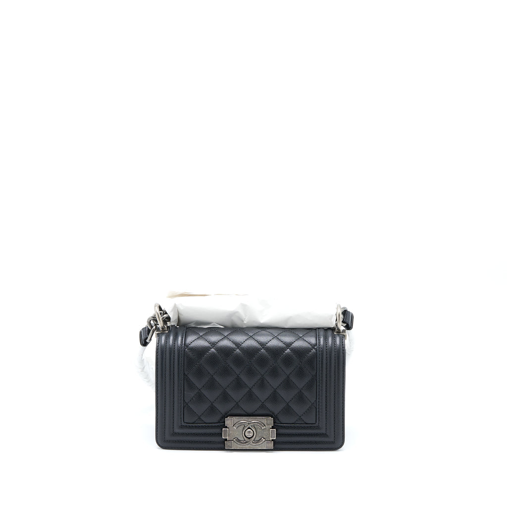 chanel-small-boy-bag-caviar-black-ruthenium-shw-microchip-2