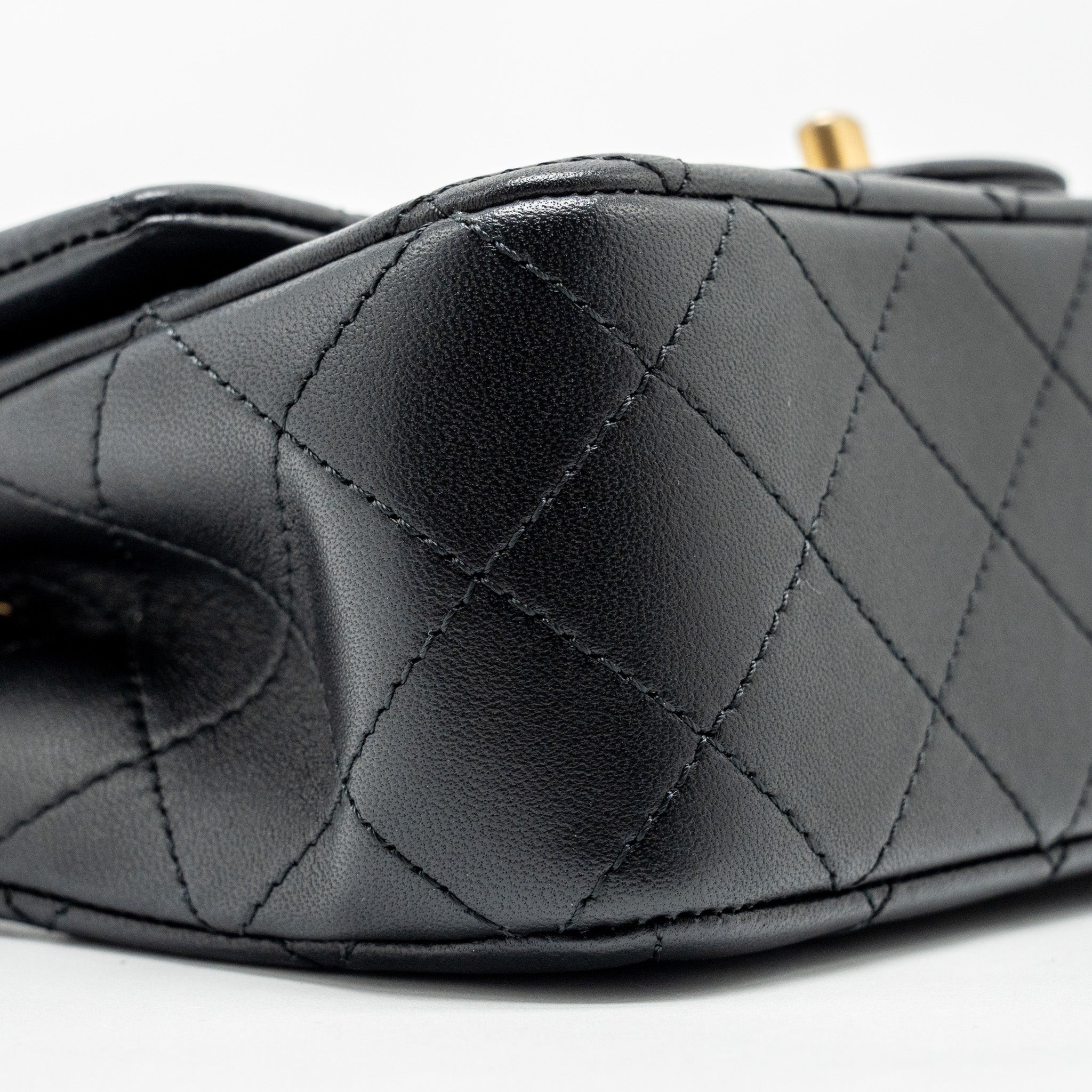 chanel-pearl-crush-mini-rectangular-flap-bag-lambskin-black-ghw-microchip-3