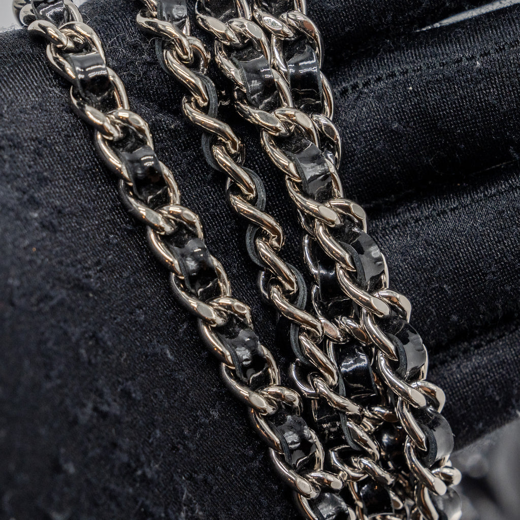 chanel-classic-wallet-on-chain-patent-black-shw-1