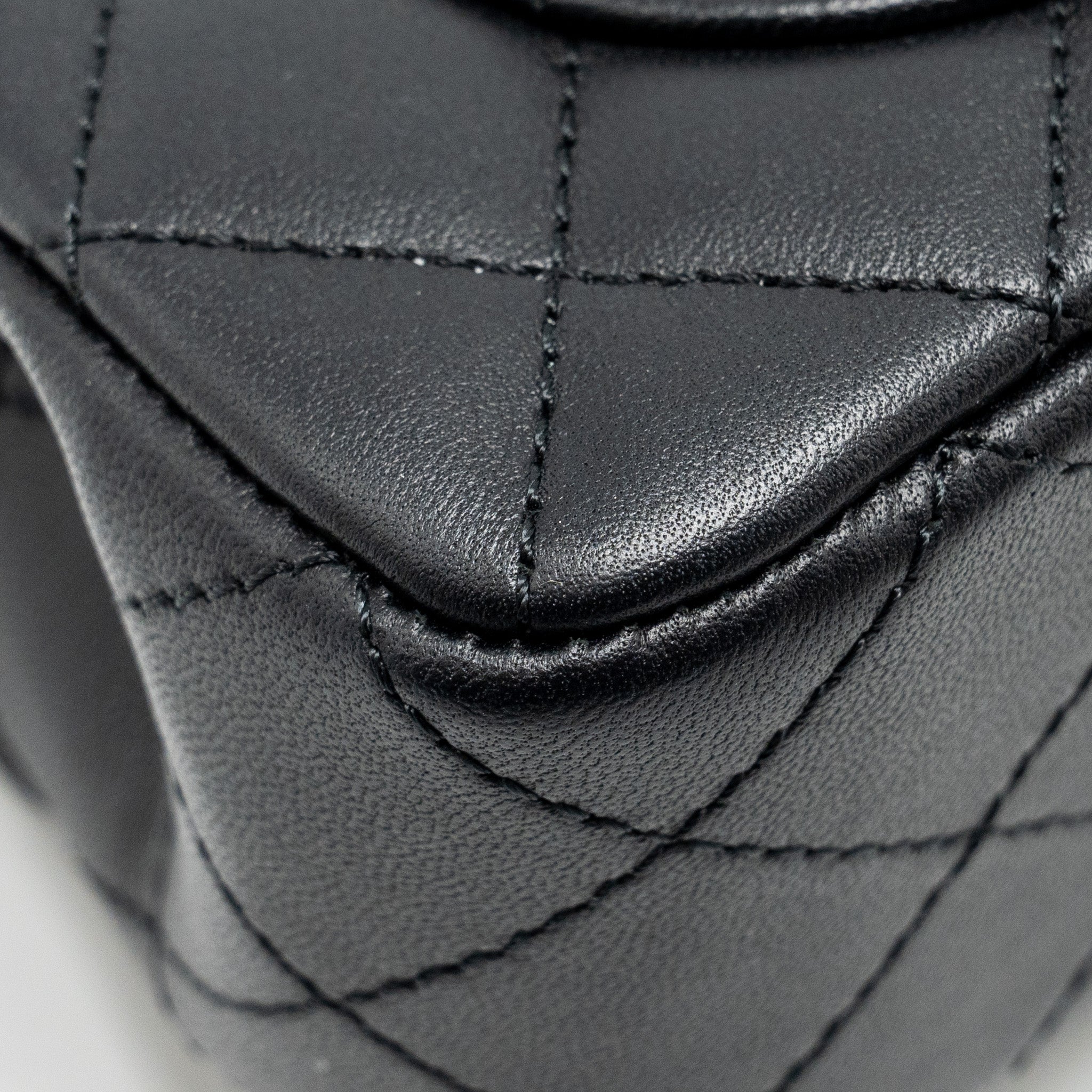chanel-pearl-crush-mini-rectangular-flap-bag-lambskin-black-ghw-microchip-3