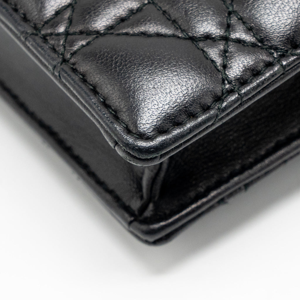 dior-dioraddict-wallet-on-chain-cannage-leather-black-ghw