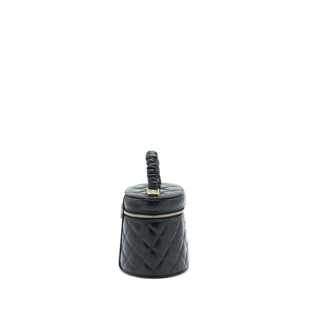 chanel-22s-top-handle-vanity-lambskin-black-lghw
