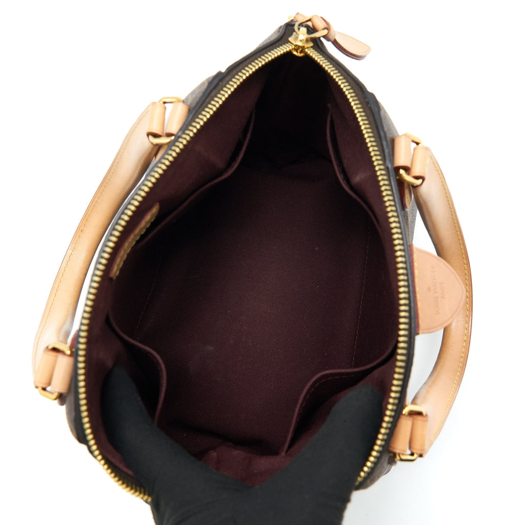 louis-vuitton-rovoli-tote-monogram-canvas-ghw