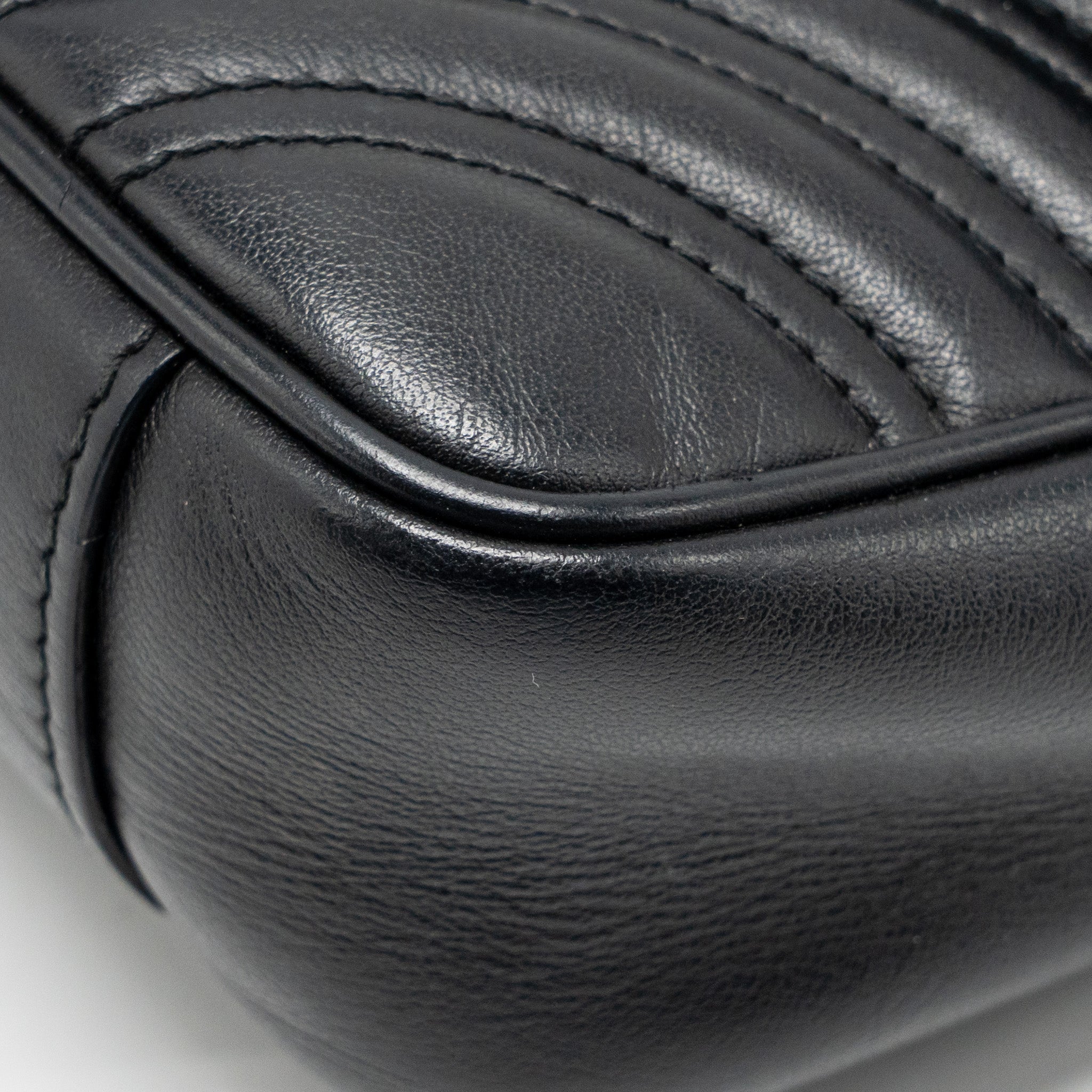 gucci-small-gg-marmont-shoulder-bag-calfskin-black-ghw-copy