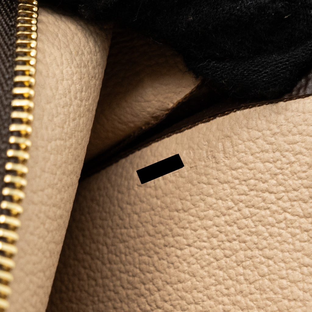 louis-vuitton-toiletry-pochette-monogram-canvas-ghw