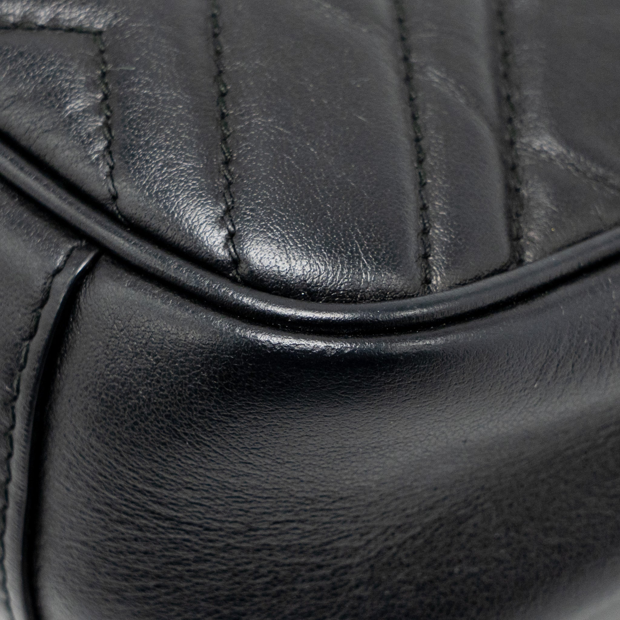gucci-small-gg-marmont-shoulder-bag-calfskin-black-ghw-copy