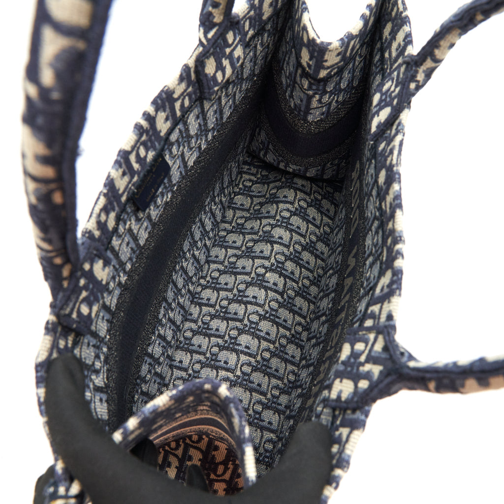 dior-small-booktote-bag-blue-oblique-embroidery