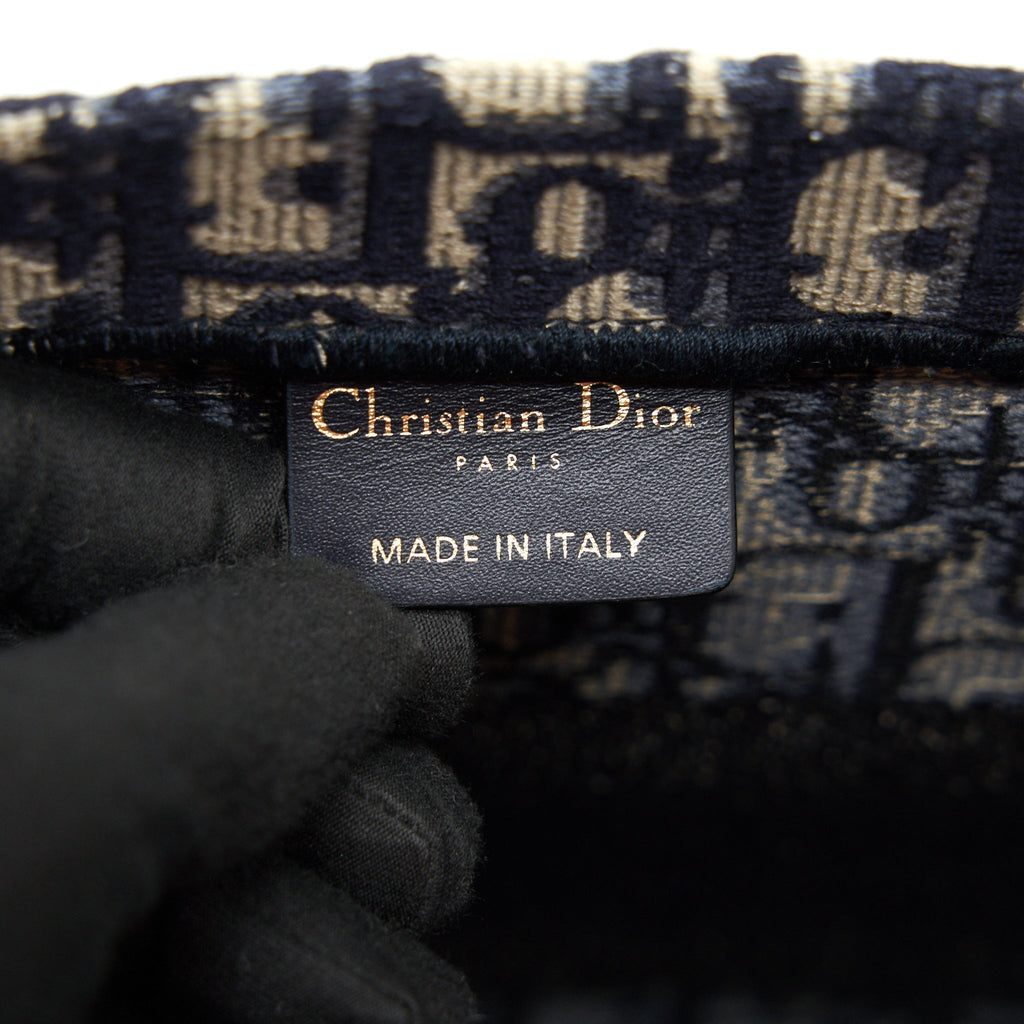 dior-small-booktote-bag-blue-oblique-embroidery