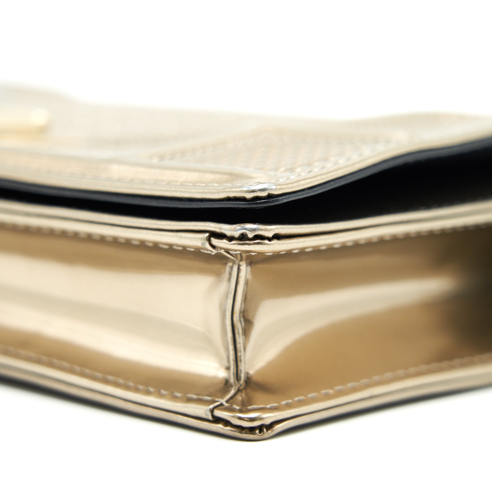 dior-diorama-wallet-on-chain-metallic-gold-with-ghw
