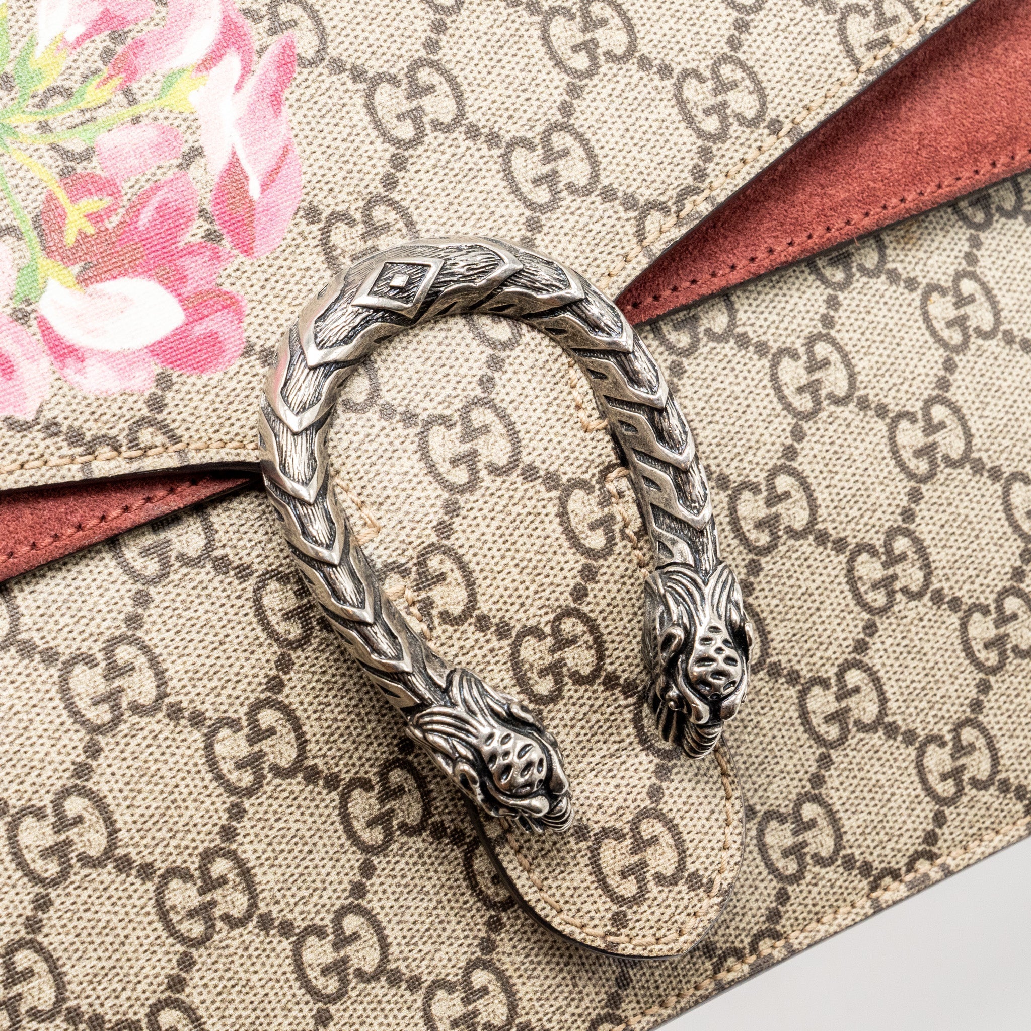 gucci-large-dionysus-bag-gg-supreme-canvas-with-flower-print-multicolor-shw