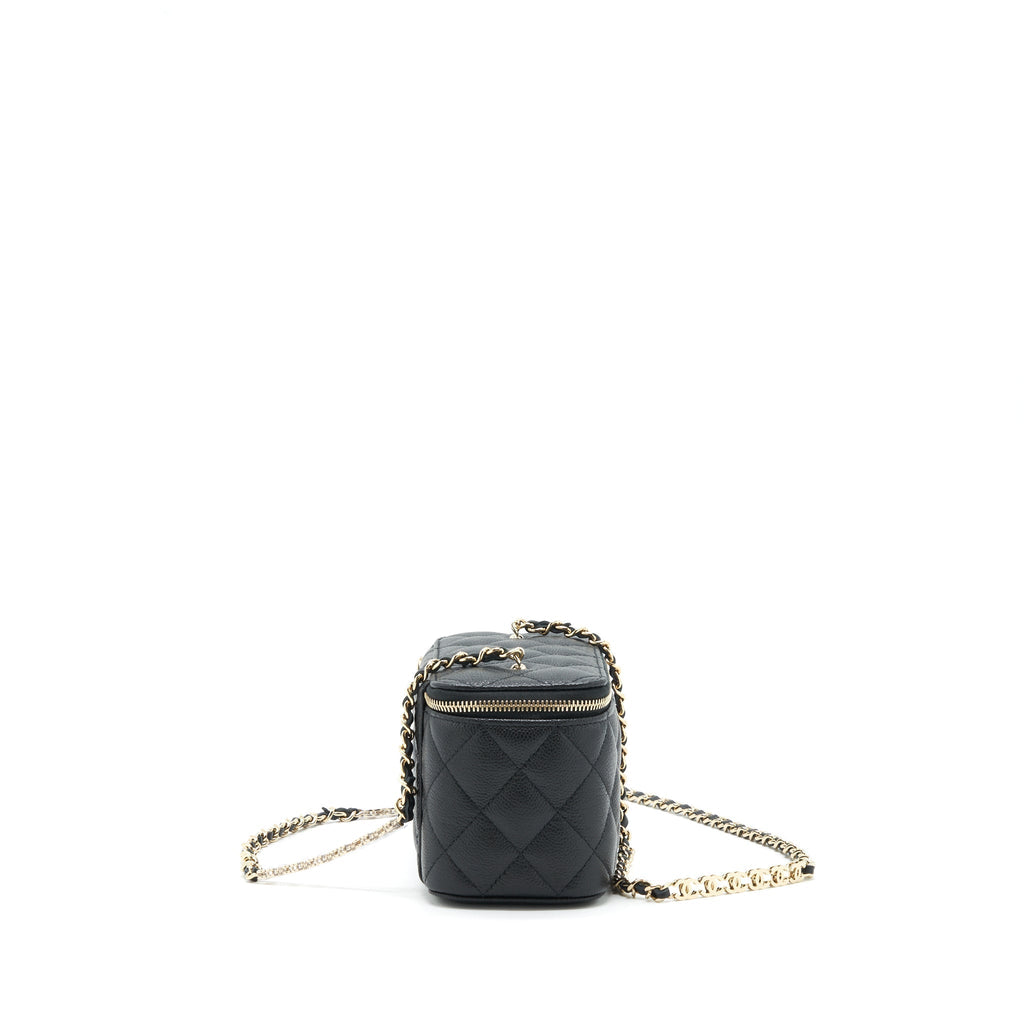 chanel-22p-long-vanity-with-logo-on-chain-caviar-black-lghw