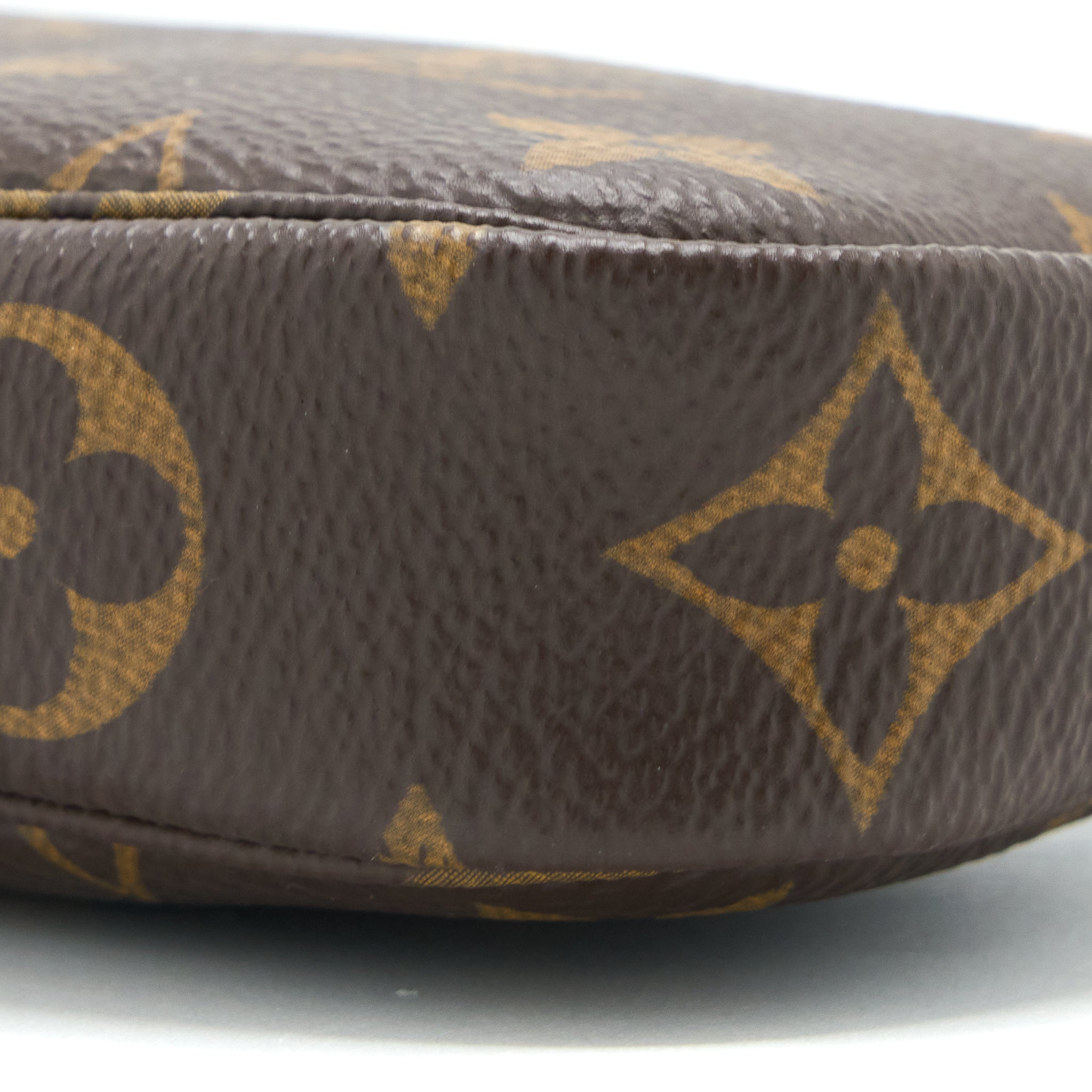 louis-vuitton-mini-pochette-monogram-canvas-ghw-3