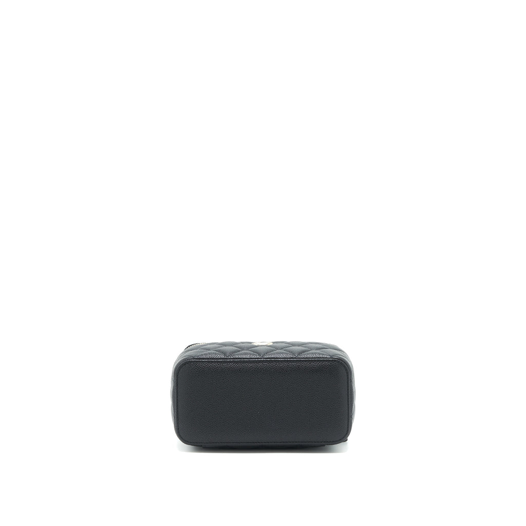 chanel-22p-long-vanity-with-logo-on-chain-caviar-black-lghw