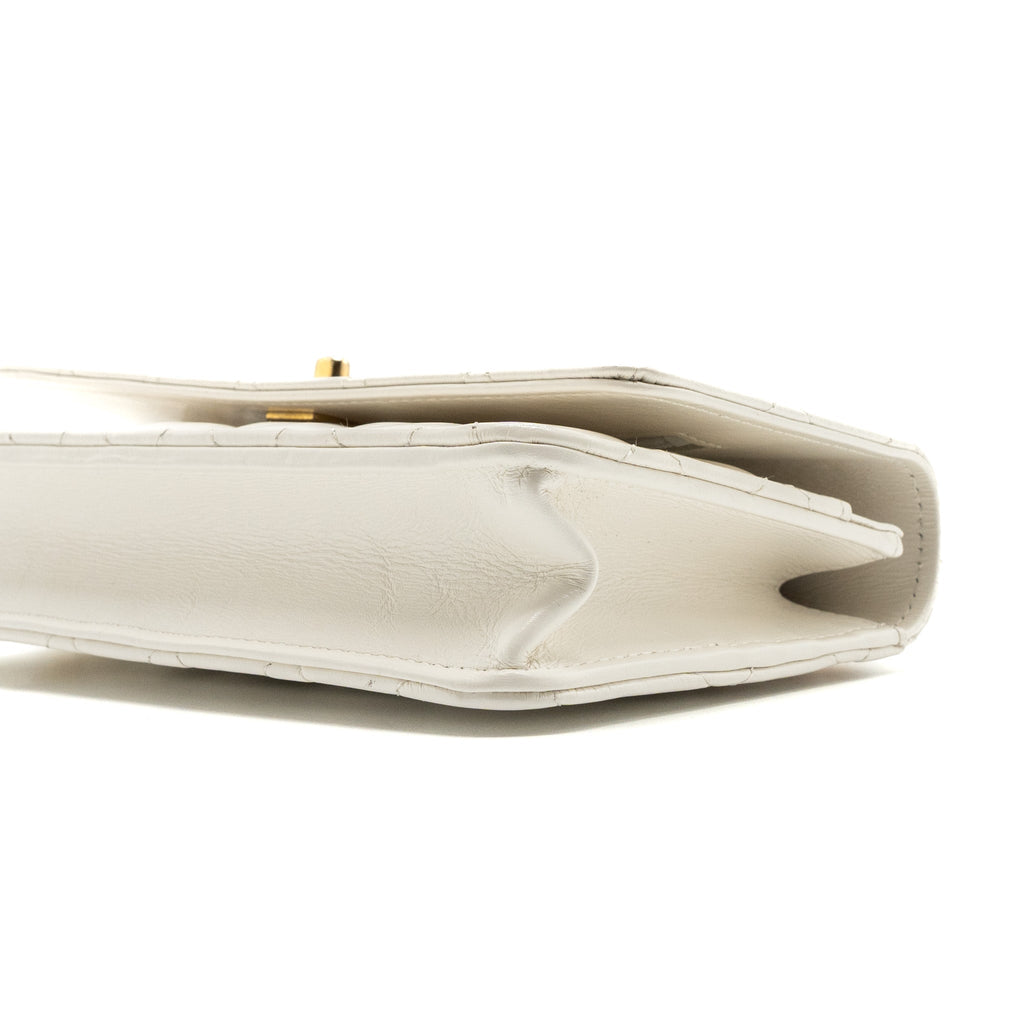 chanel-23p-letter-top-handle-wallet-on-chain-calfskin-white-ghwmicrochip