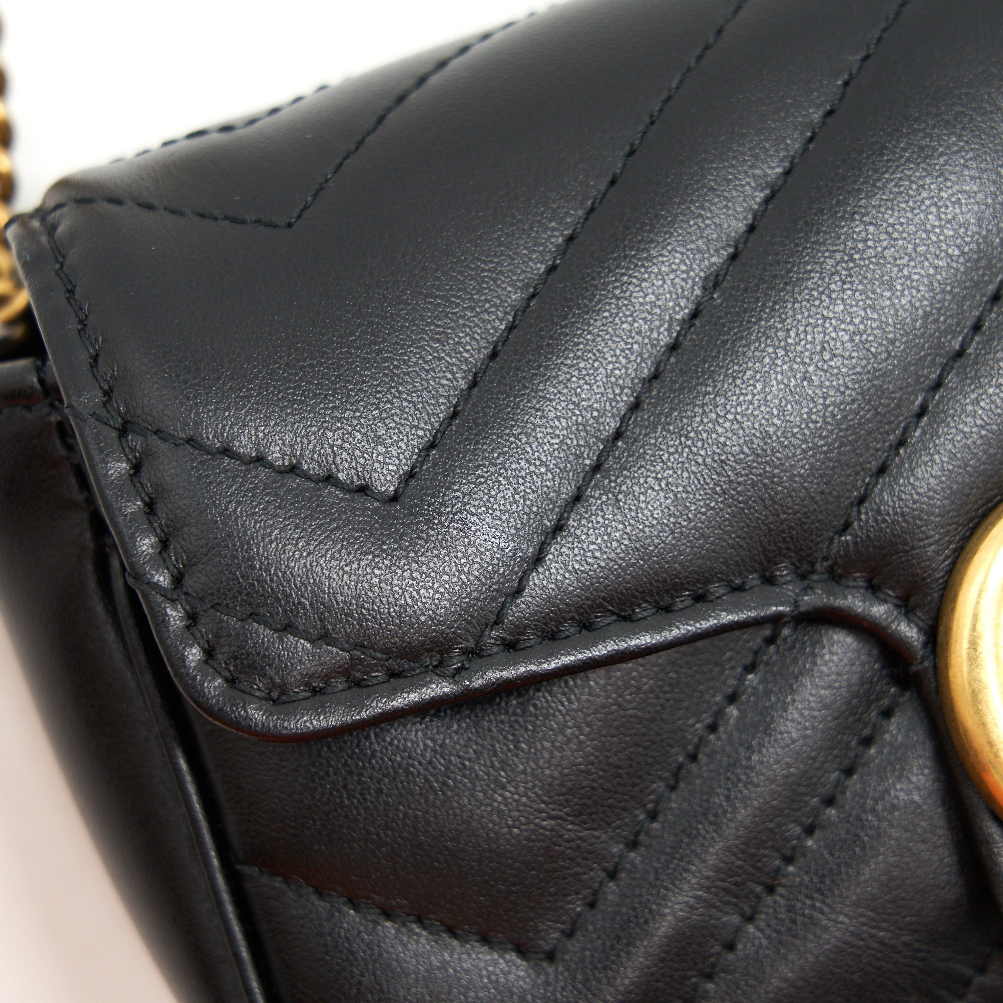 gucci-gg-marmont-super-mini-leather-bag-in-black