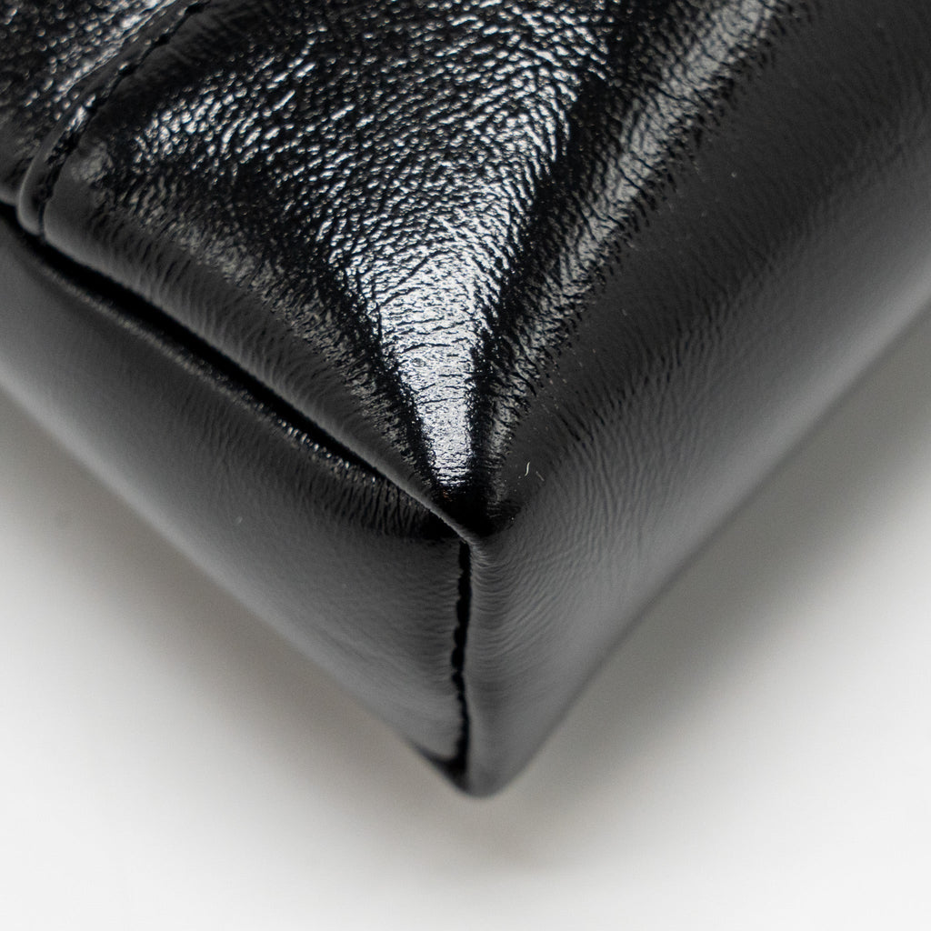 chanel-mini-31-clutch-with-chain-shiny-calfskin-black-lghw-microchip-1