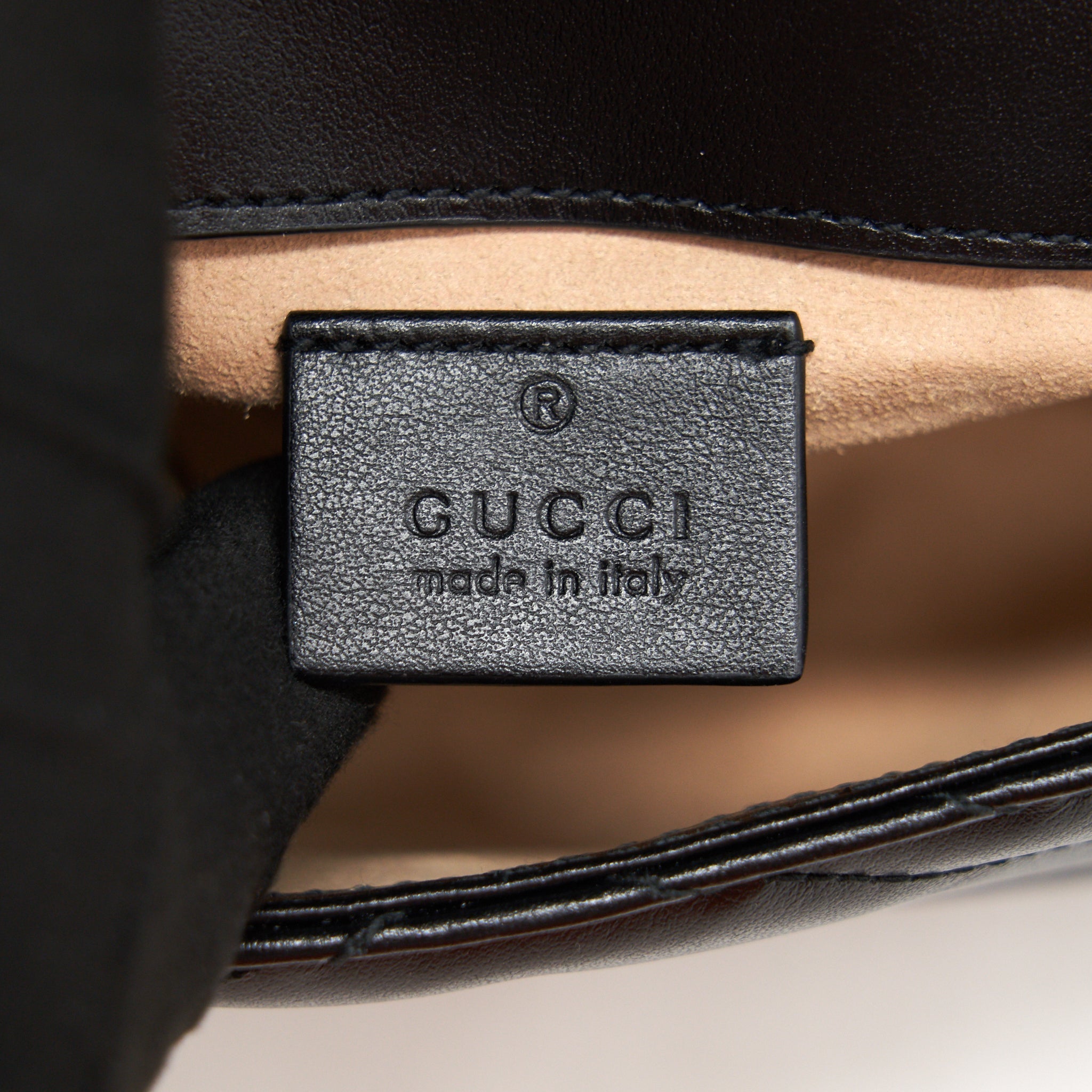 gucci-gg-marmont-super-mini-leather-bag-in-black