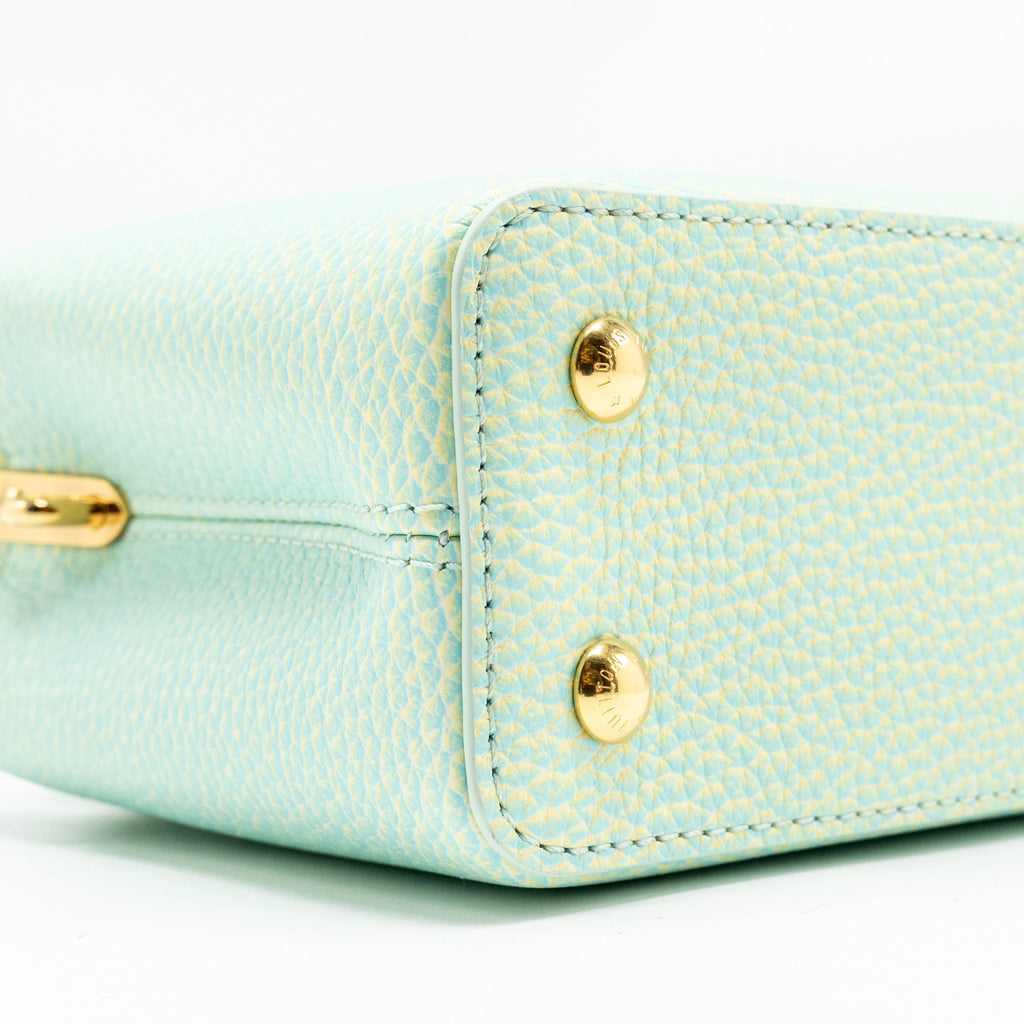 louis-vuitton-mini-capucines-calfskin-iridescent-green-lghw