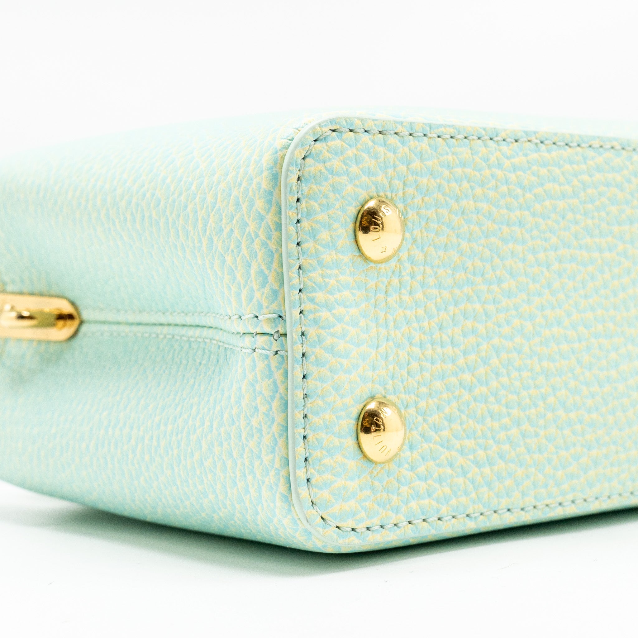 louis-vuitton-mini-capucines-calfskin-iridescent-green-lghw