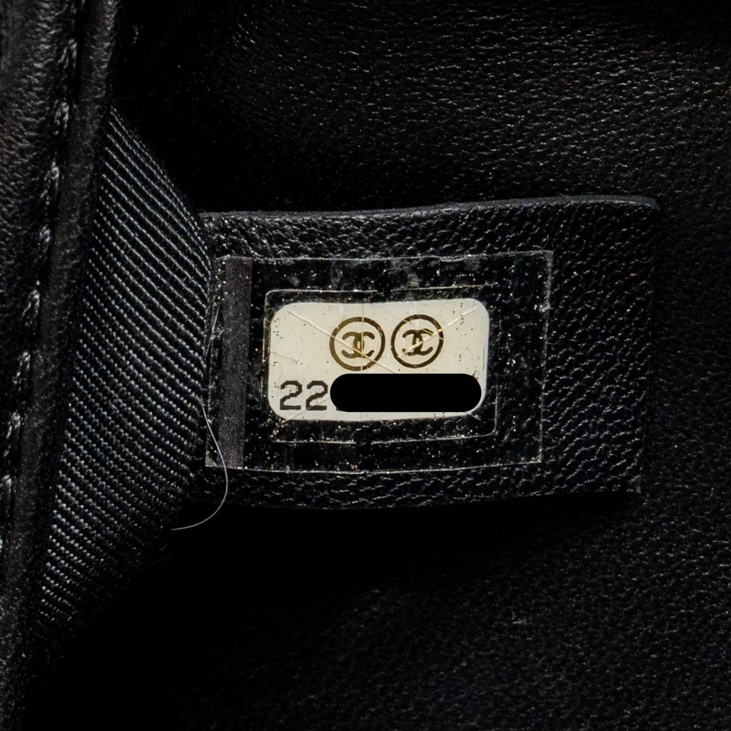 chanel-medium-boy-bag-lambskin-black-ghw-1