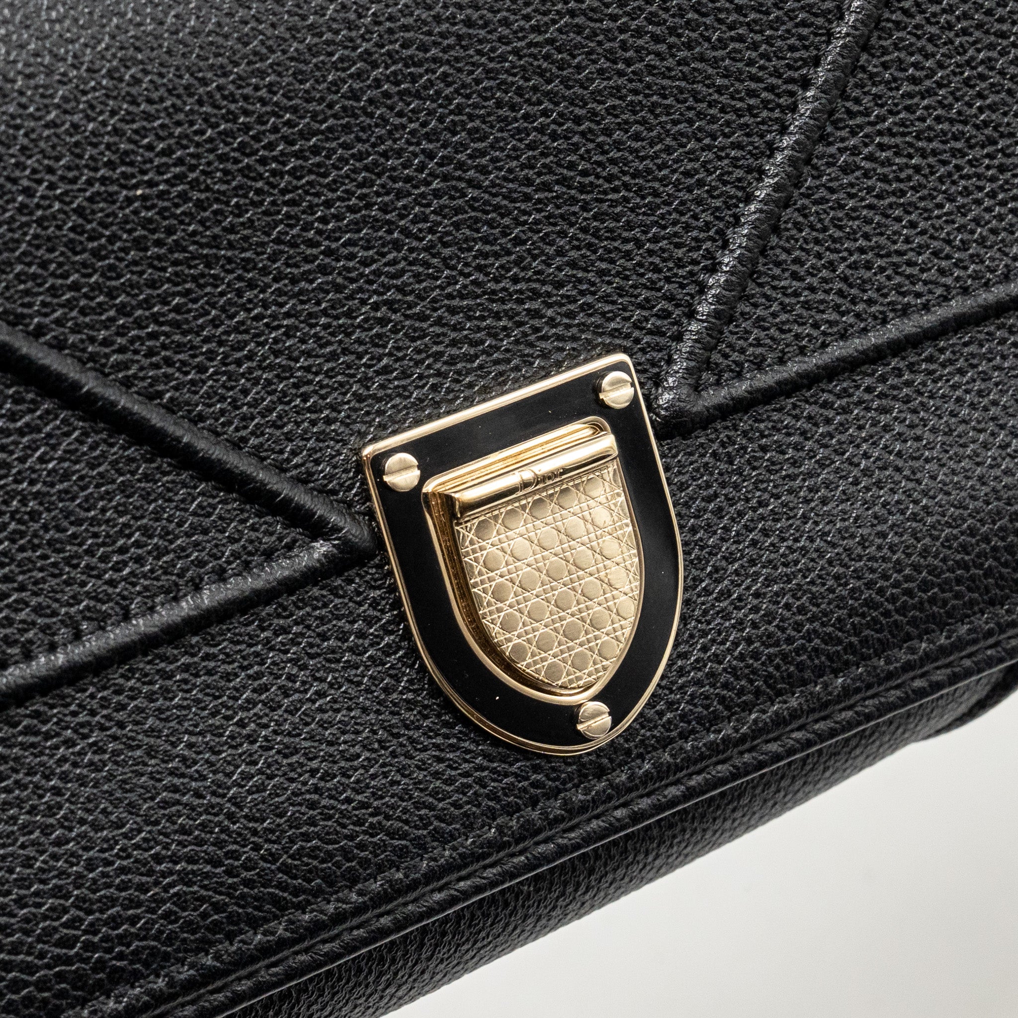 dior-diorama-wallet-with-chain-calfskin-black-ghw