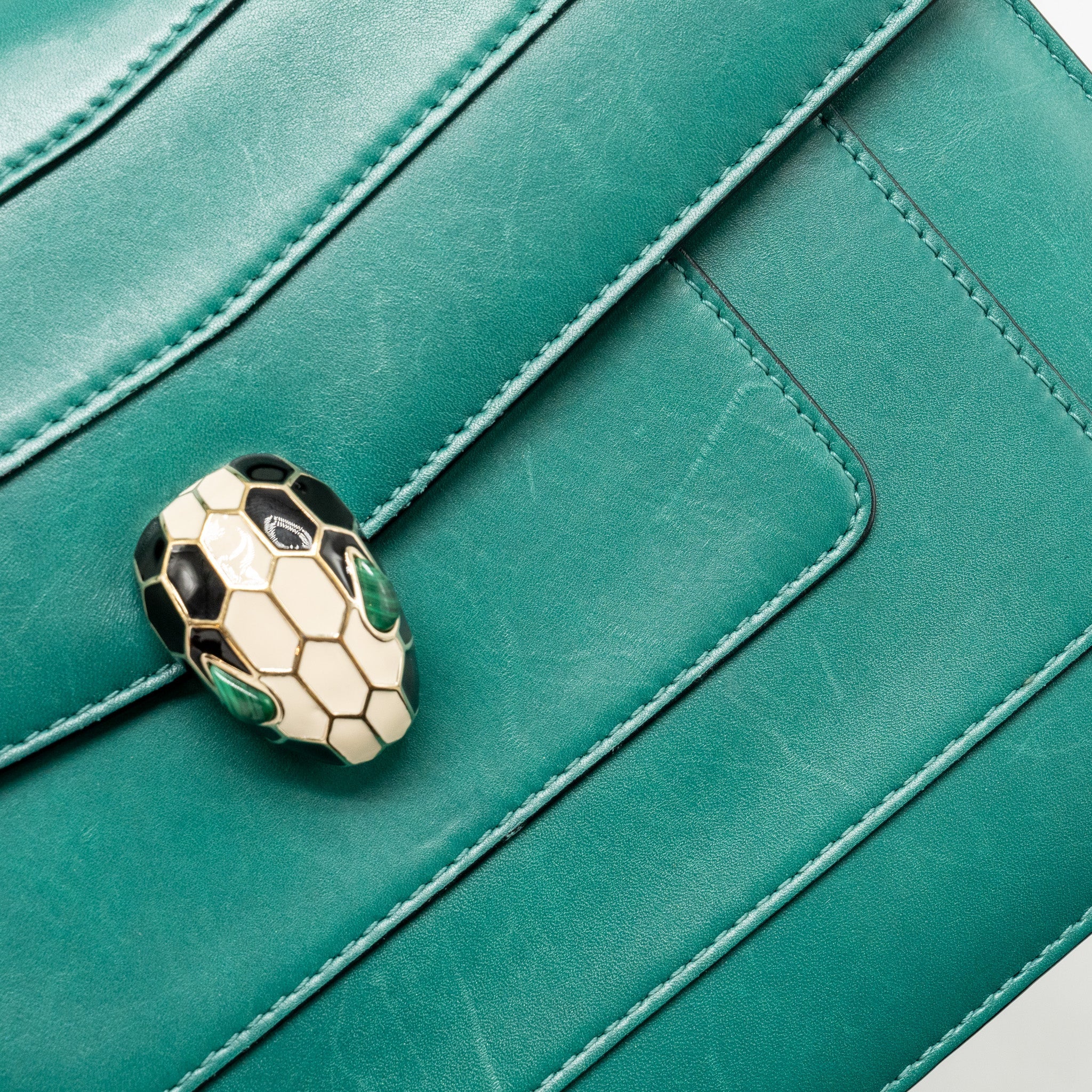 bvlgari-serpenti-forever-bag-calfskin-green-lghw-1