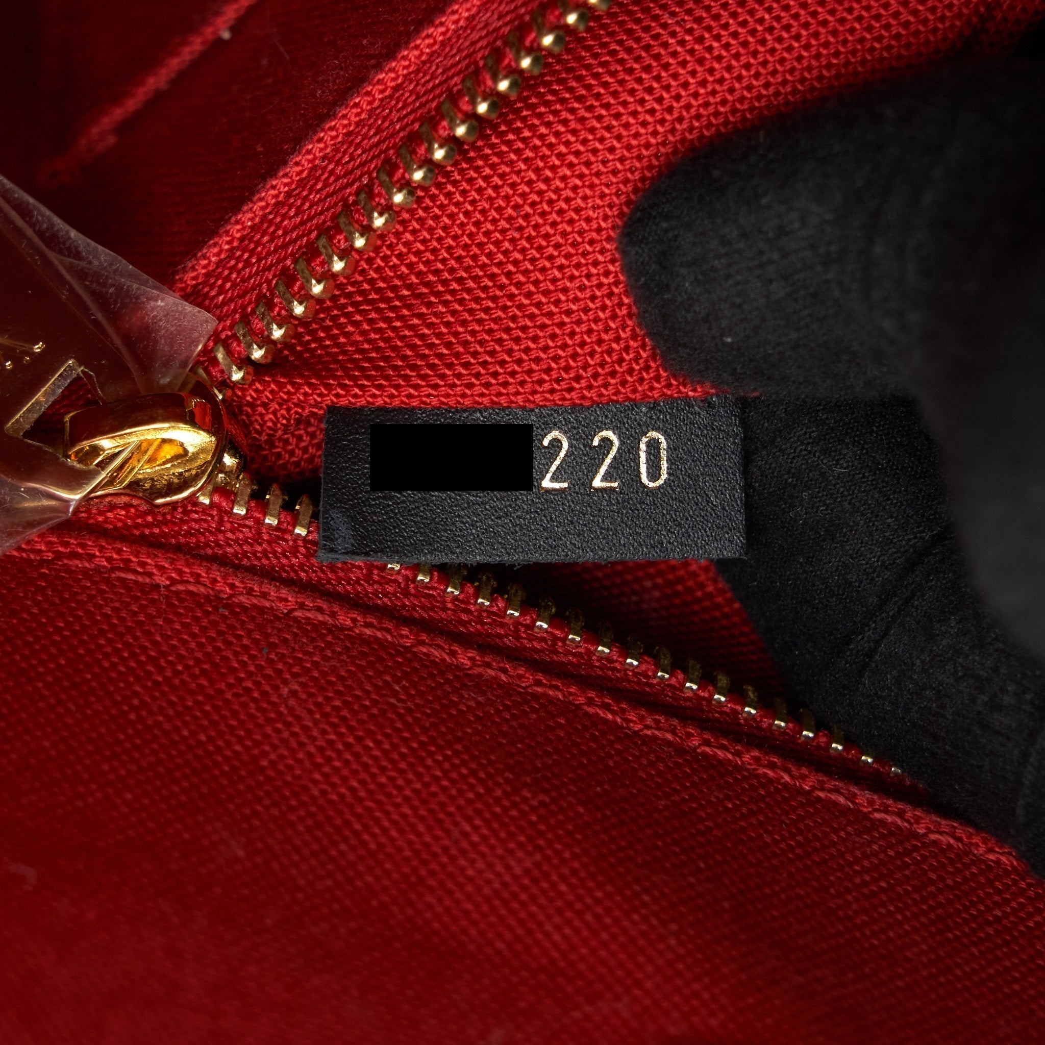 louis-vuitton-on-the-go-mm-monogram-canvas