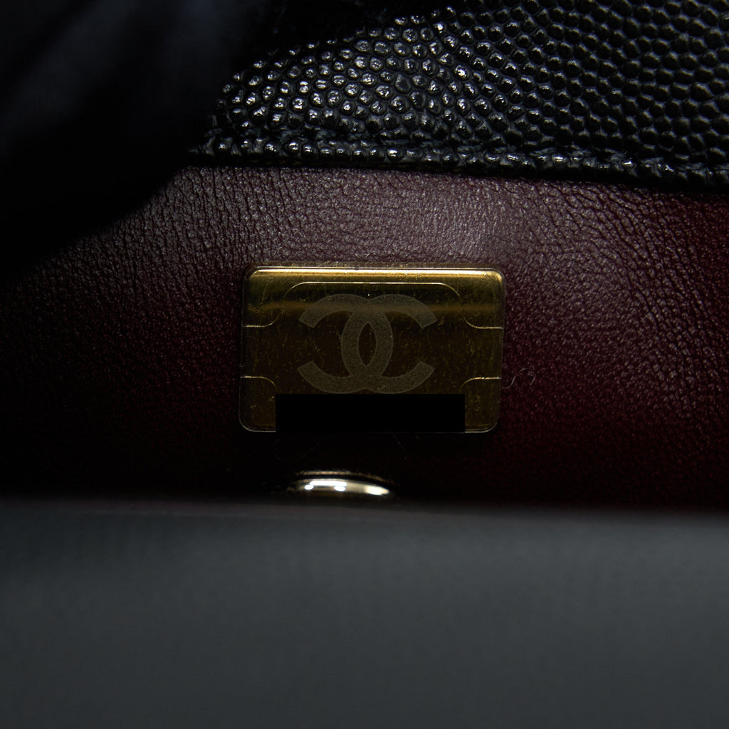 chanel-small-coco-handle-caviar-black-lghw-microchip-2